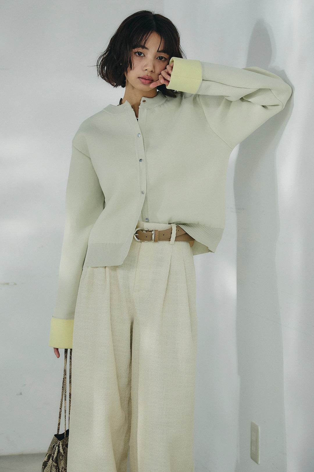 [SET]リバーシブル配色ニットカーディガン+デニムライクヘリンボーンタックパンツ(2set)