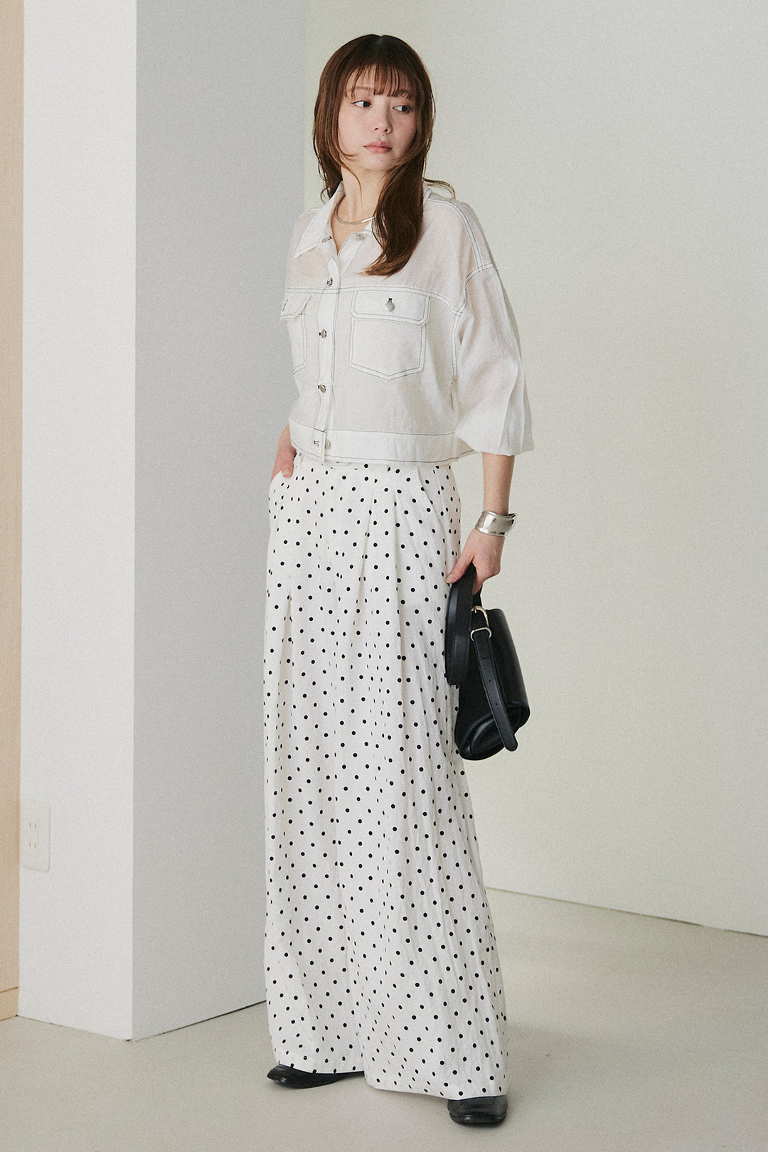 [SET]配色ステッチシアーシャツ+ベルト付きドット柄ワイドパンツ(2set)