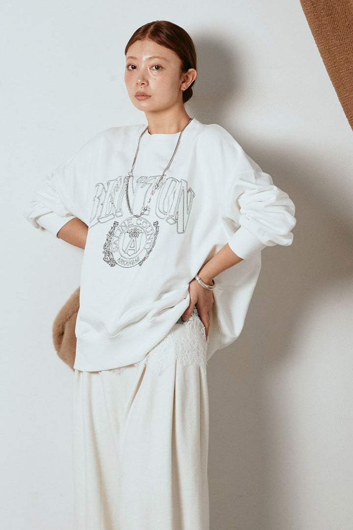 [SET]フロントロゴスウェットプルオーバー+カップ付きレースドッキングキャミソール(2set)