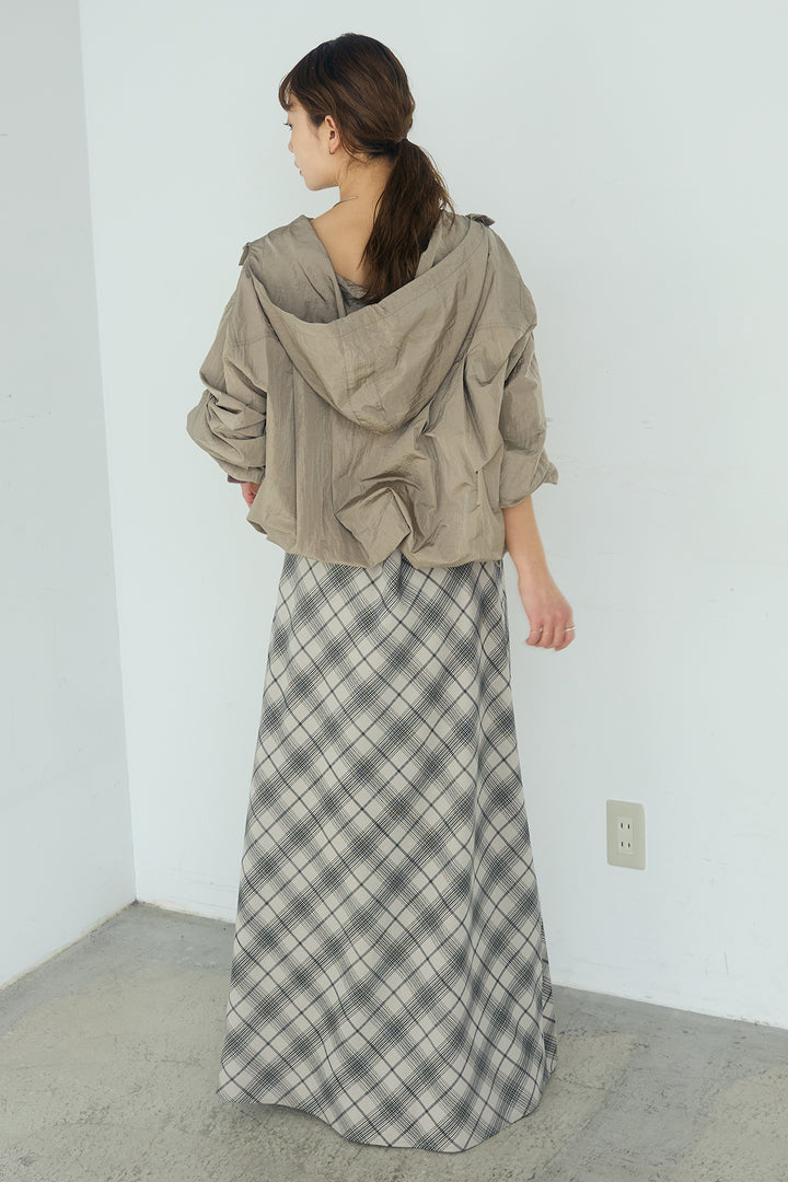 [SET]ナイロンフーディーブルゾンアウター+タータンチェック柄フロントデザインスカート(2set)