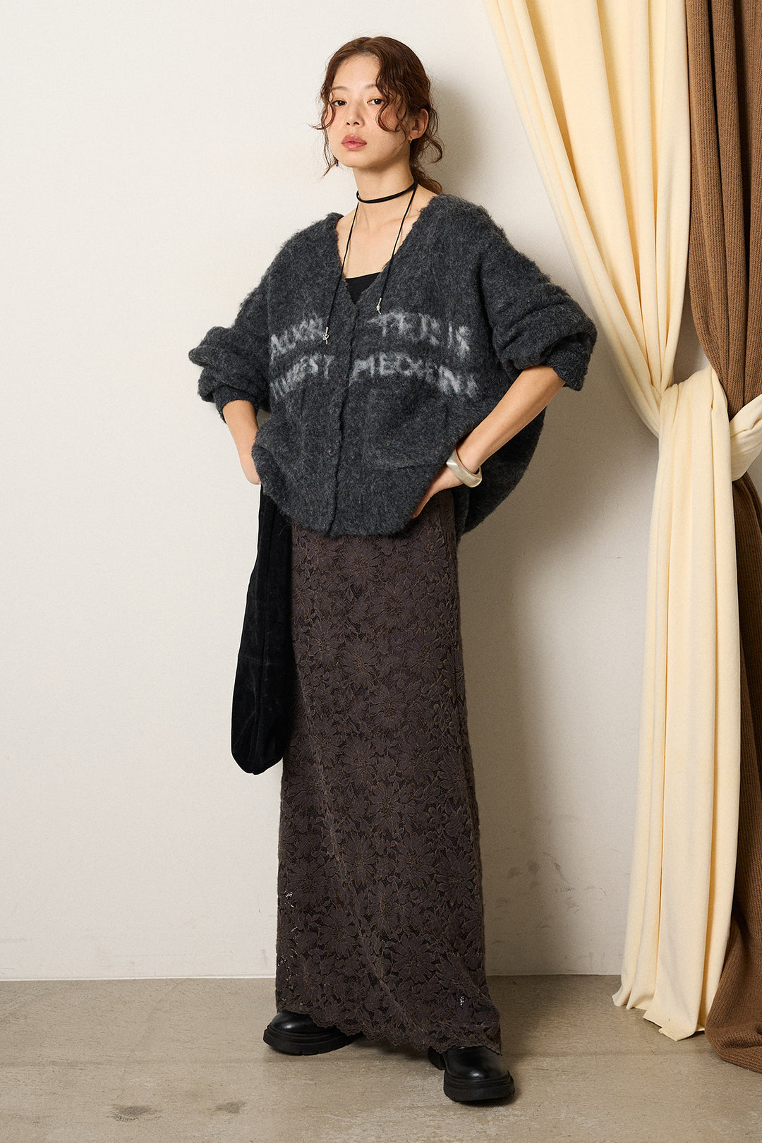 [SET]ウール混透かしロゴニットカーディガン+花柄刺繍ベロアフレアスカート(2set)