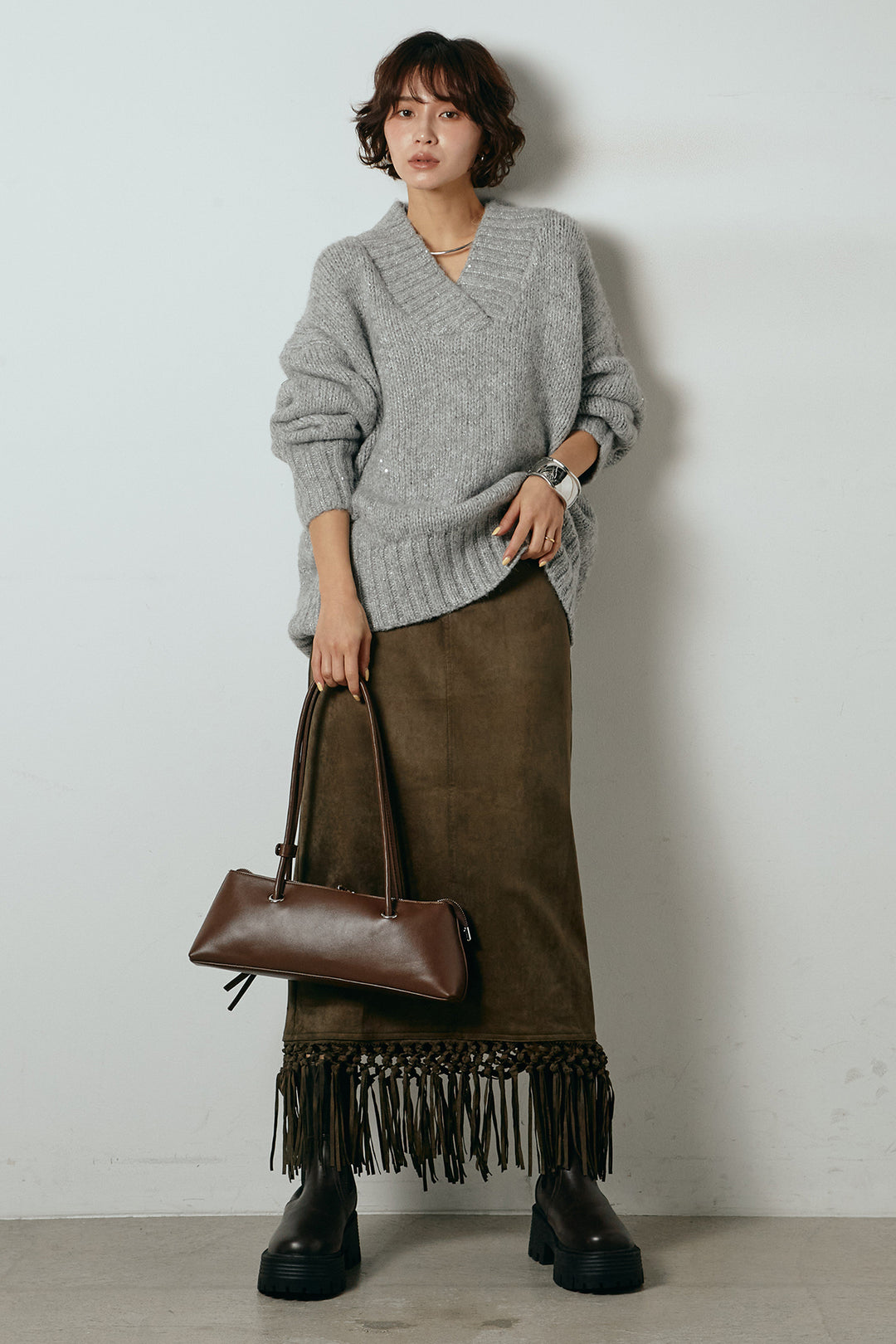 [SET]Vネックラメニットトップス+スウェードライク裾フリンジスカート(2set)