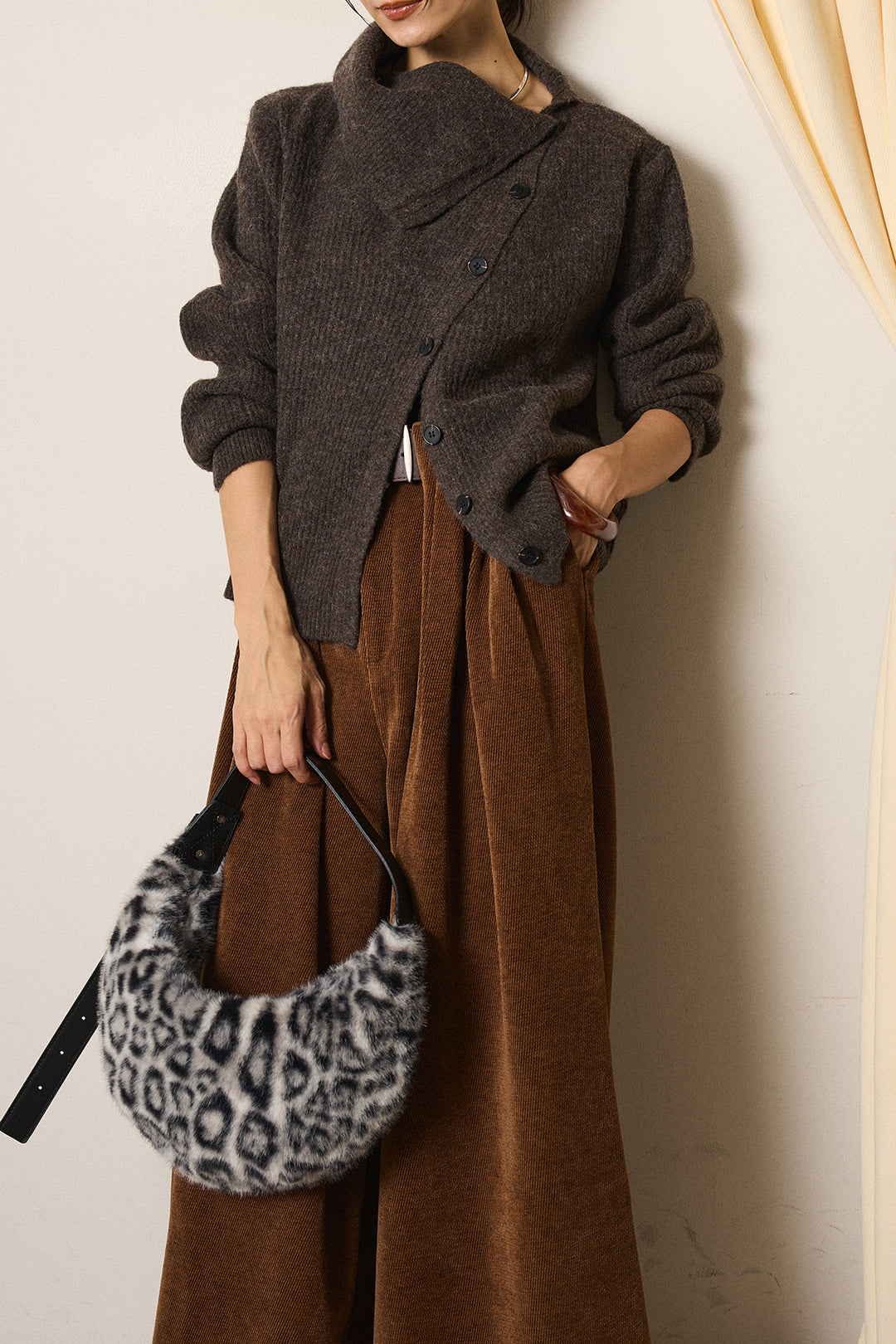 [SET]ボタンデザインネックニットプルオーバー+ベルトループコーデュロイワイドパンツ(2set)