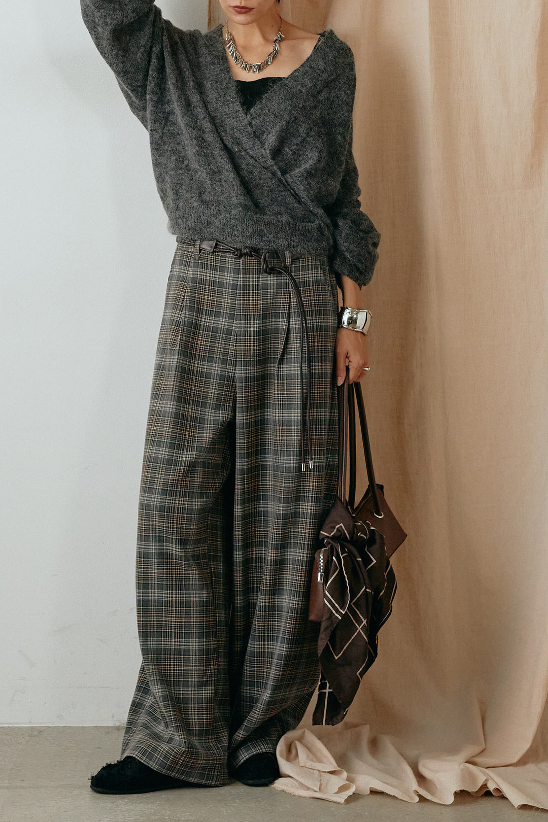 [SET]カシュクールデザインニット+編みベルト付きタータンチェックワイドパンツ(2set)