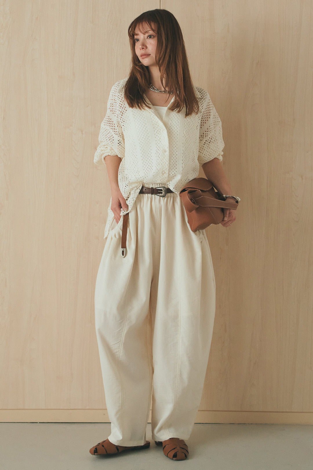 [SET]長袖襟付きレースシャツ+ポケットタックフォルムパンツ(2set)