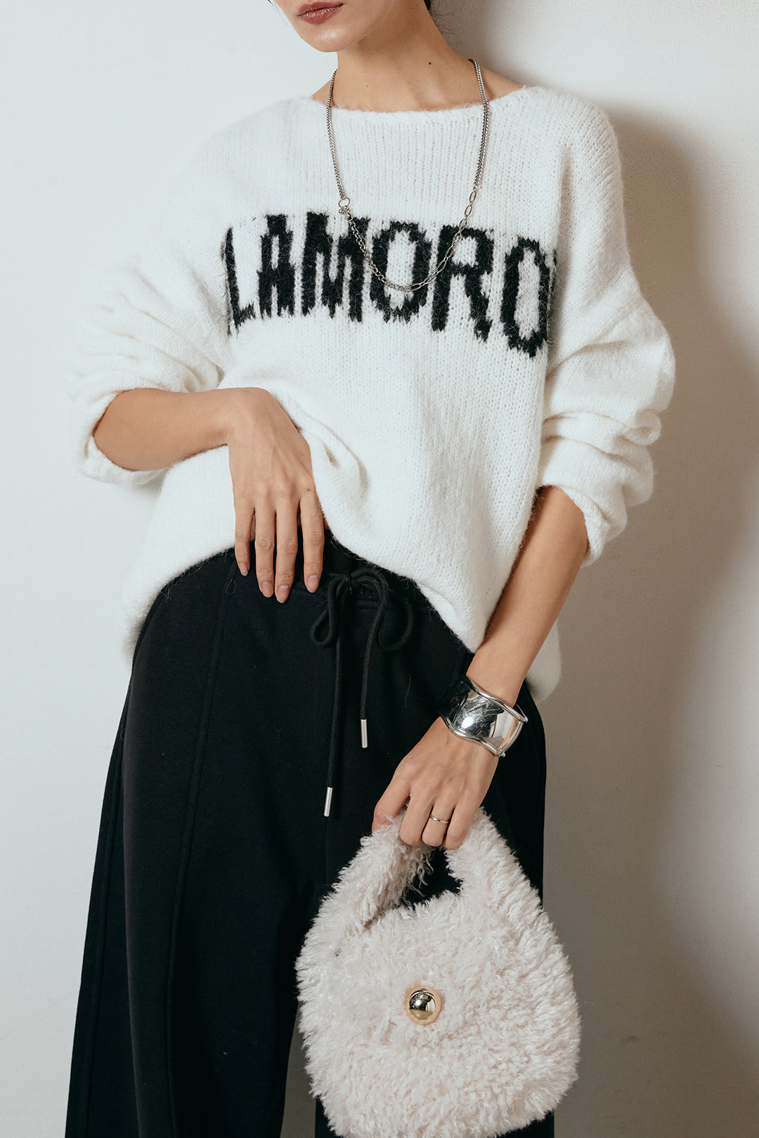 [SET]フロントロゴデザインニットトップス+スウェットワイドカーブパンツ(2set)