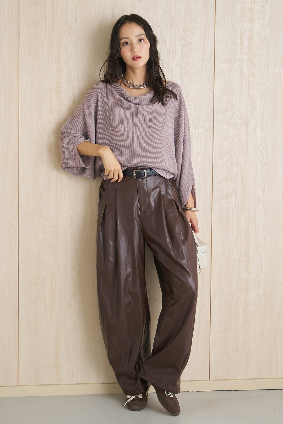 [SET]ドルマンスリーブクロップドリブニット+レザーライクタックワイドパンツ(2set)