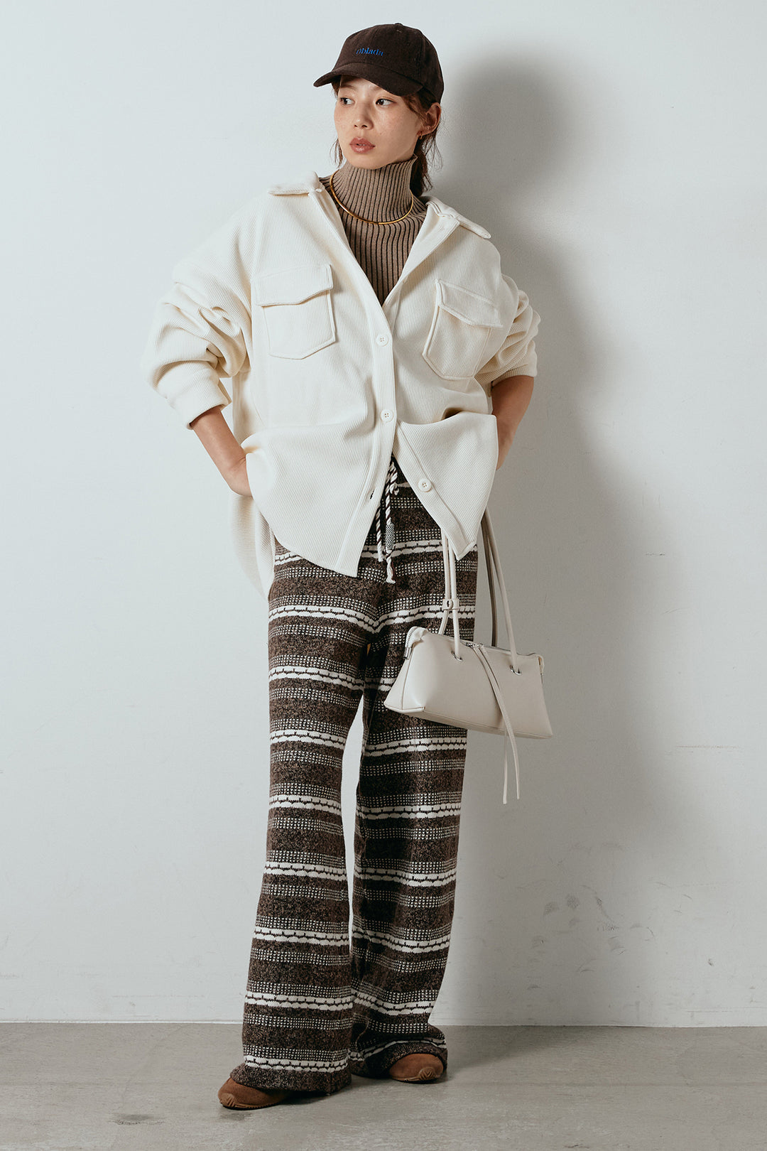[SET]襟付きコーデュロイポケットシャツ+マルチライン柄リラックスニットパンツ(2set)