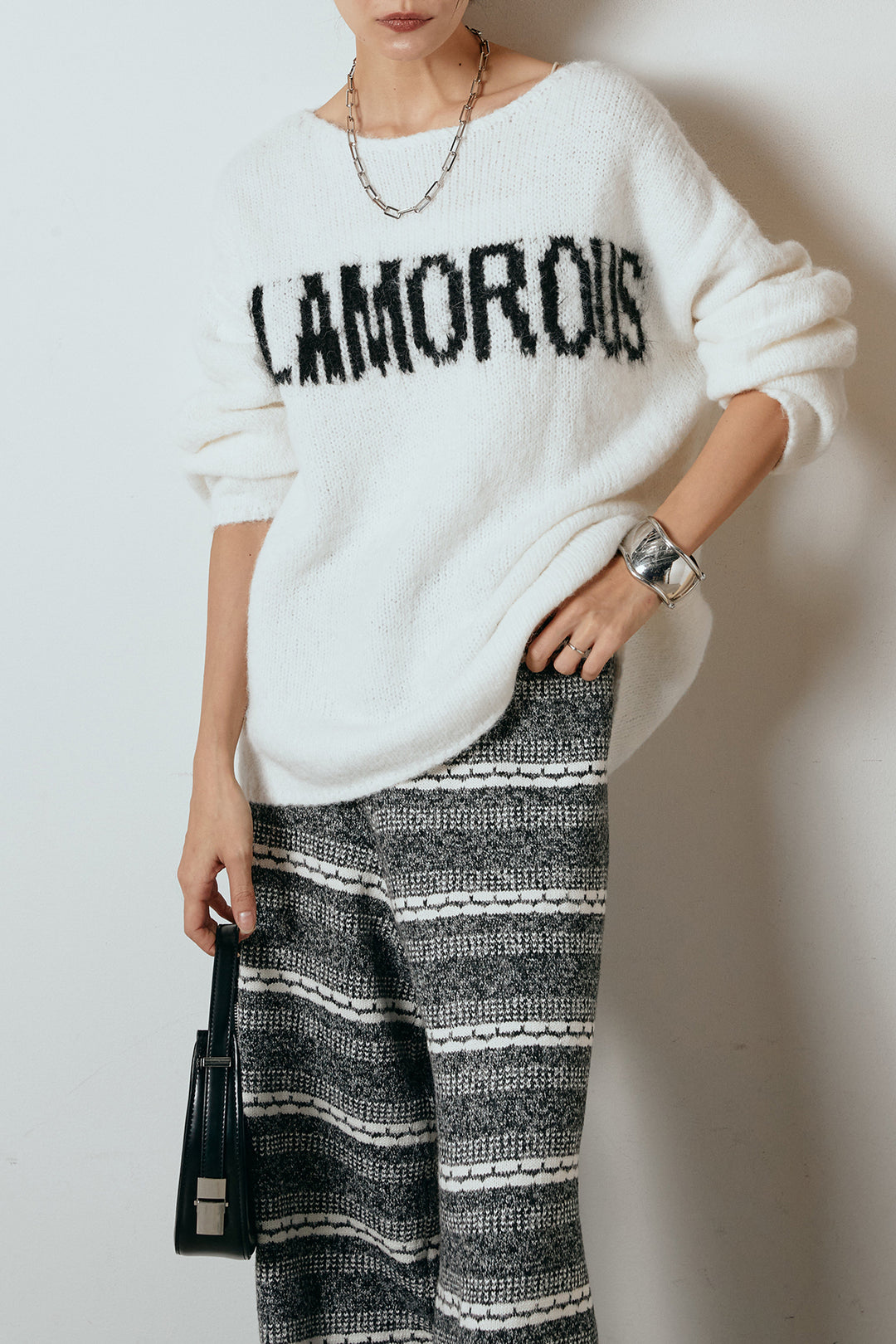 [SET]フロントロゴデザインニットトップス+マルチライン柄リラックスニットパンツ(2set)