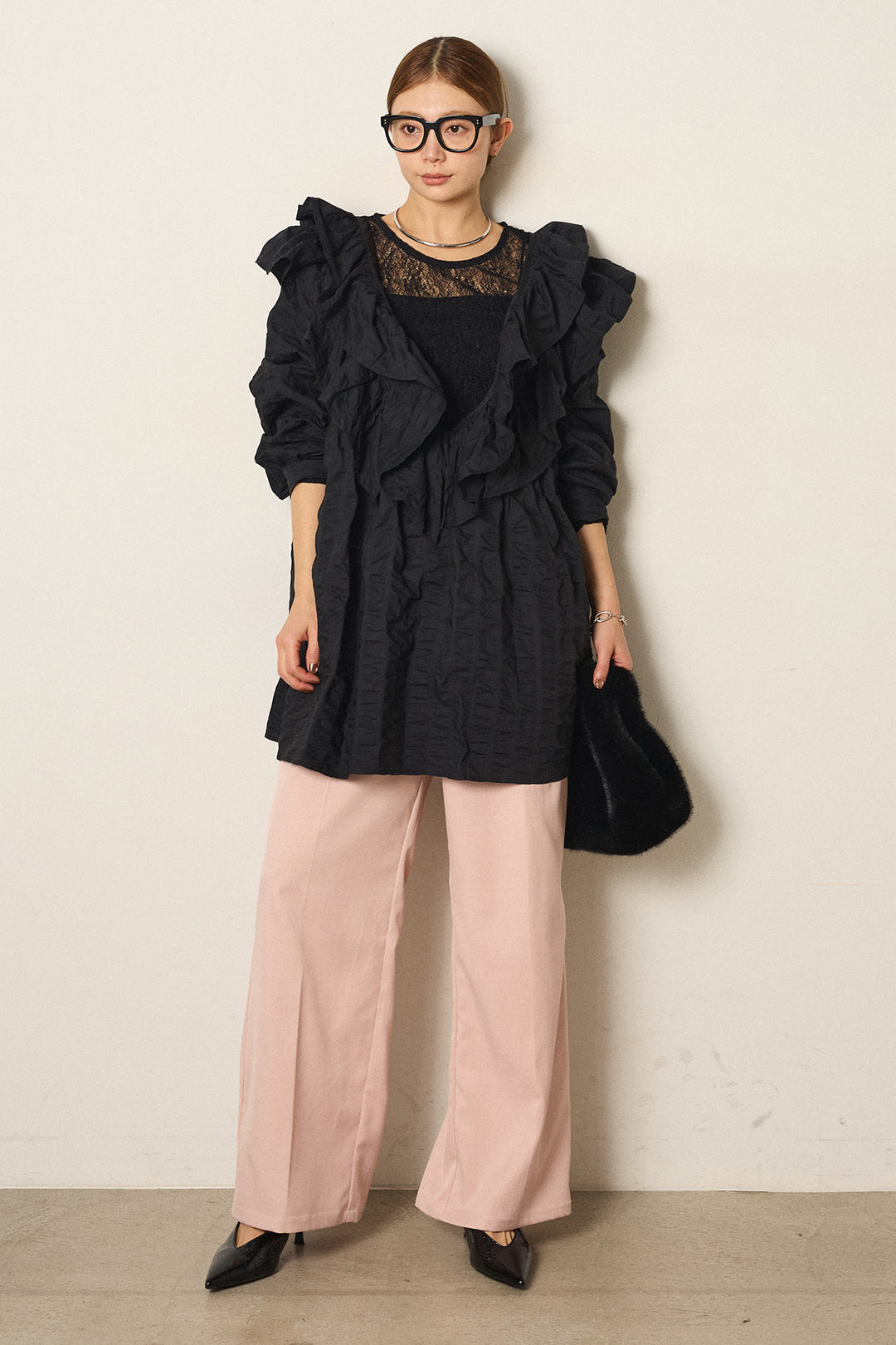 [SET]Vネックフリルカラーブラウス+ツイルスプリングカラータックパンツ(2set)