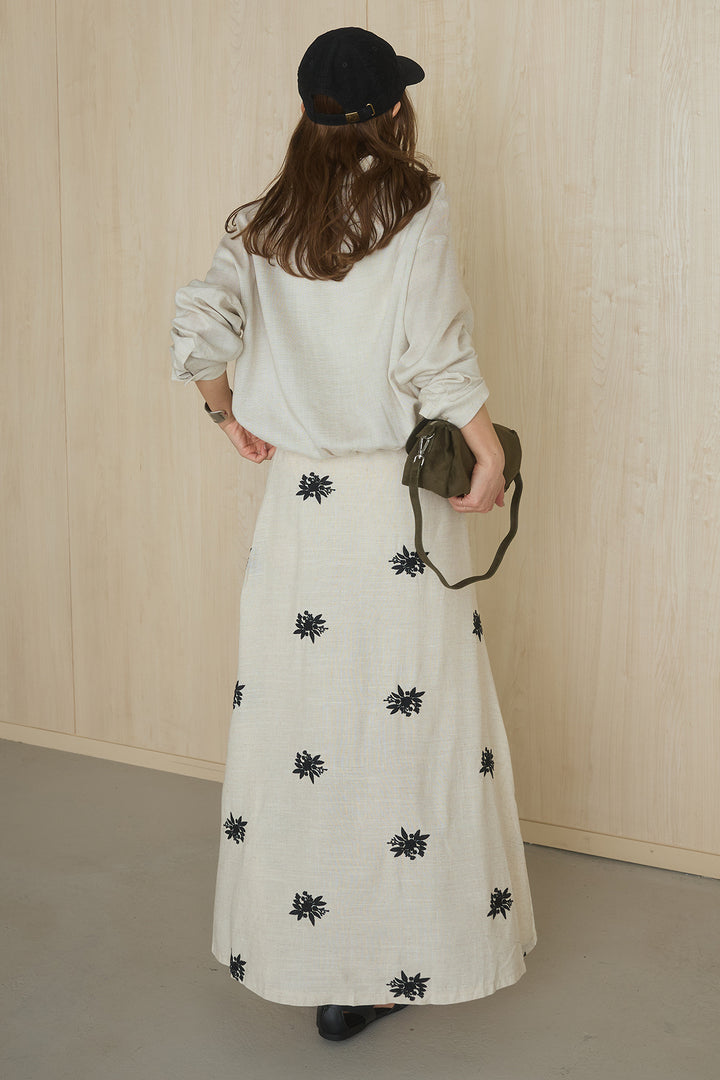 [SET]麻混襟付きトップス+レースコンビフラワー刺繍柄スカート(2set)