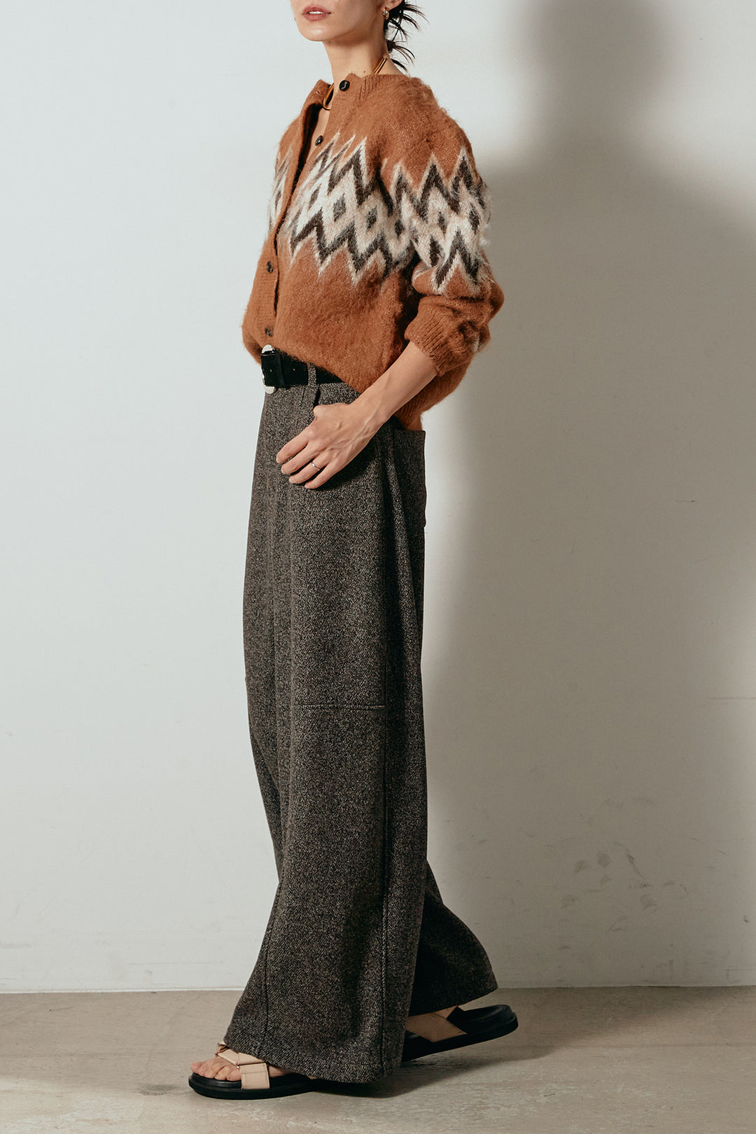 [SET]起毛ノルディック柄ニットカーディガン+太ベルト付きツイードワイドパンツ(2set)