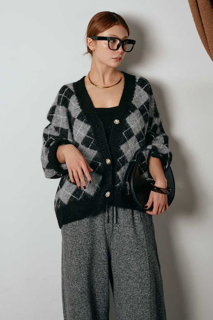 [SET]オーバーサイズ総柄Vネックニットカーディガン+杢ニットフレアパンツ(2set)