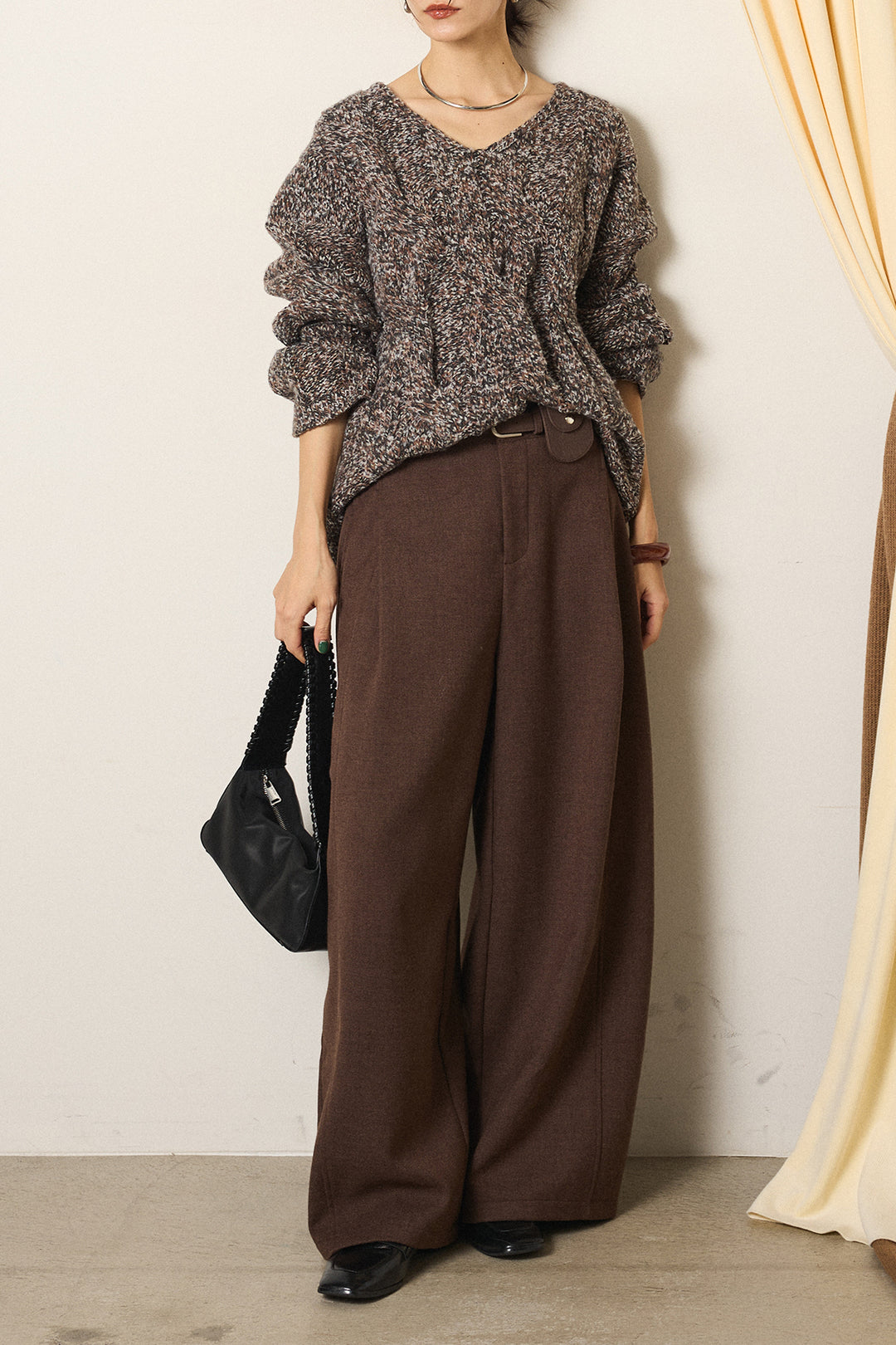 [SET]Vネックミックス編みニットトップス+ポーチベルト付きカーブパンツ(2set)