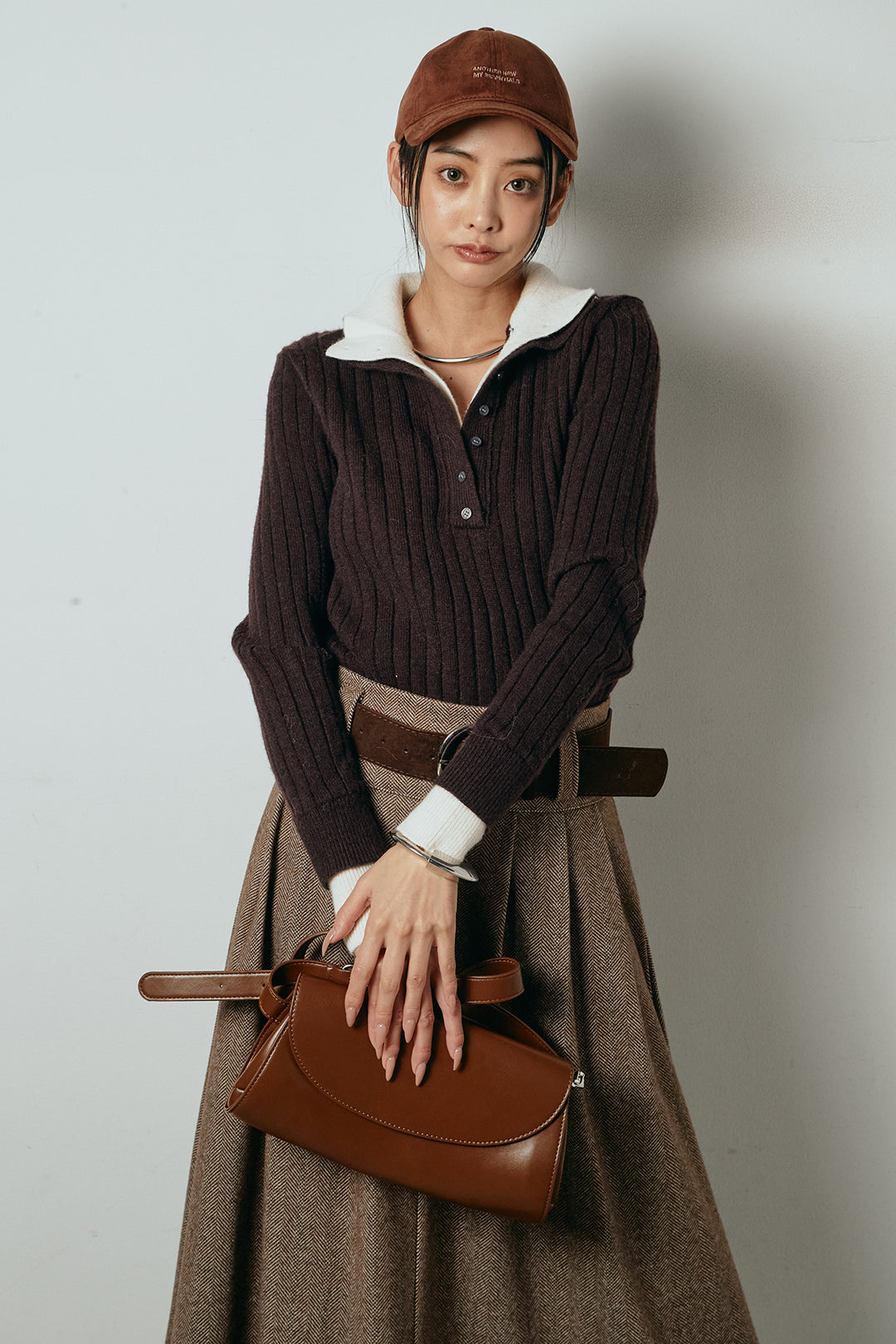 [SET]レイヤード風リブニットトップス+太ベルト付きヘリンボーンプリーツスカート(2set)