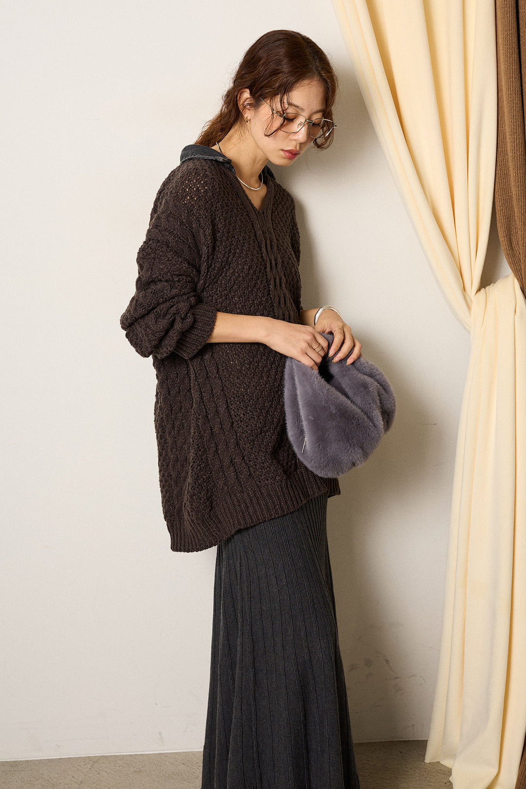 [SET]デニムカラーケーブルオーバーニット+編み地切り替えフレアニットスカート(2set)