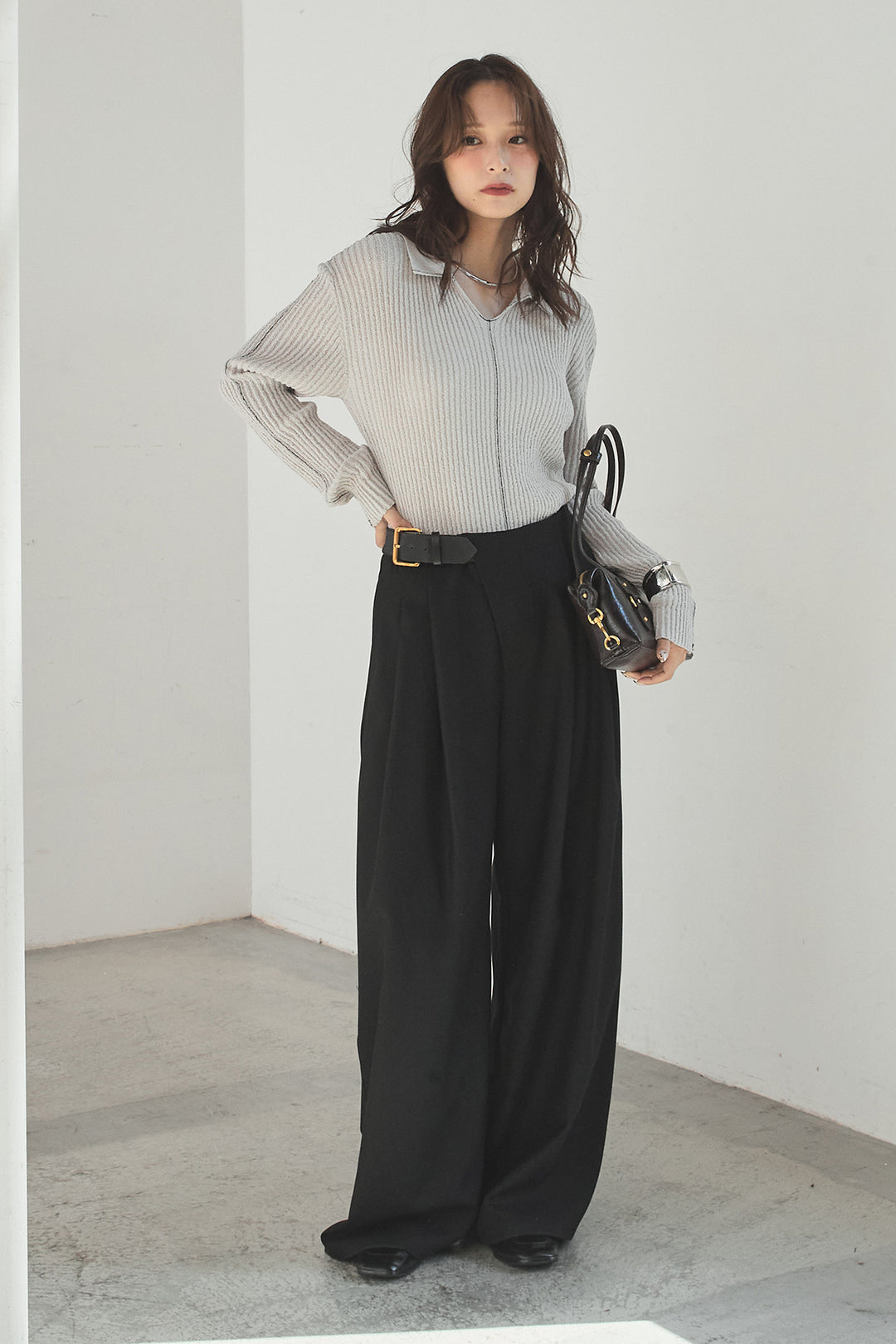 [SET]衿付きニットプルオーバー+サイドベルトタック入りスラックス(2set)