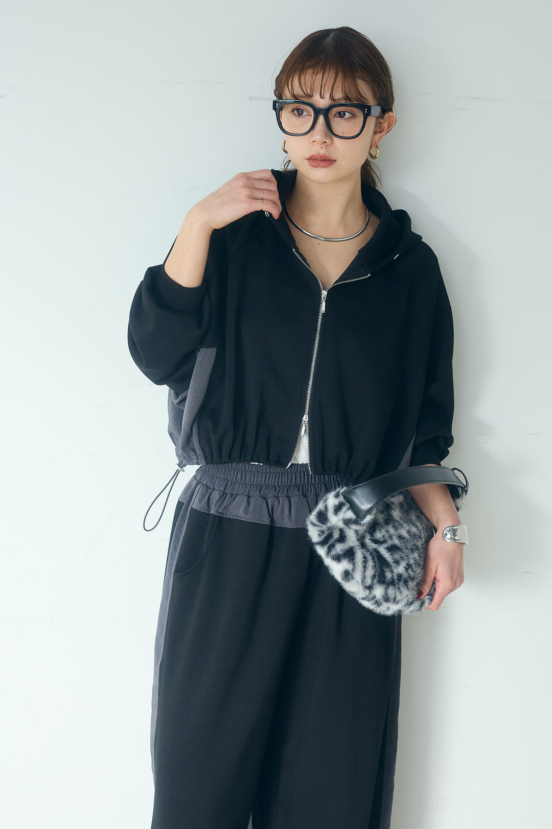 [SET]ドルマンショートフーディー+異素材切り替えスウェットパンツ(2set)