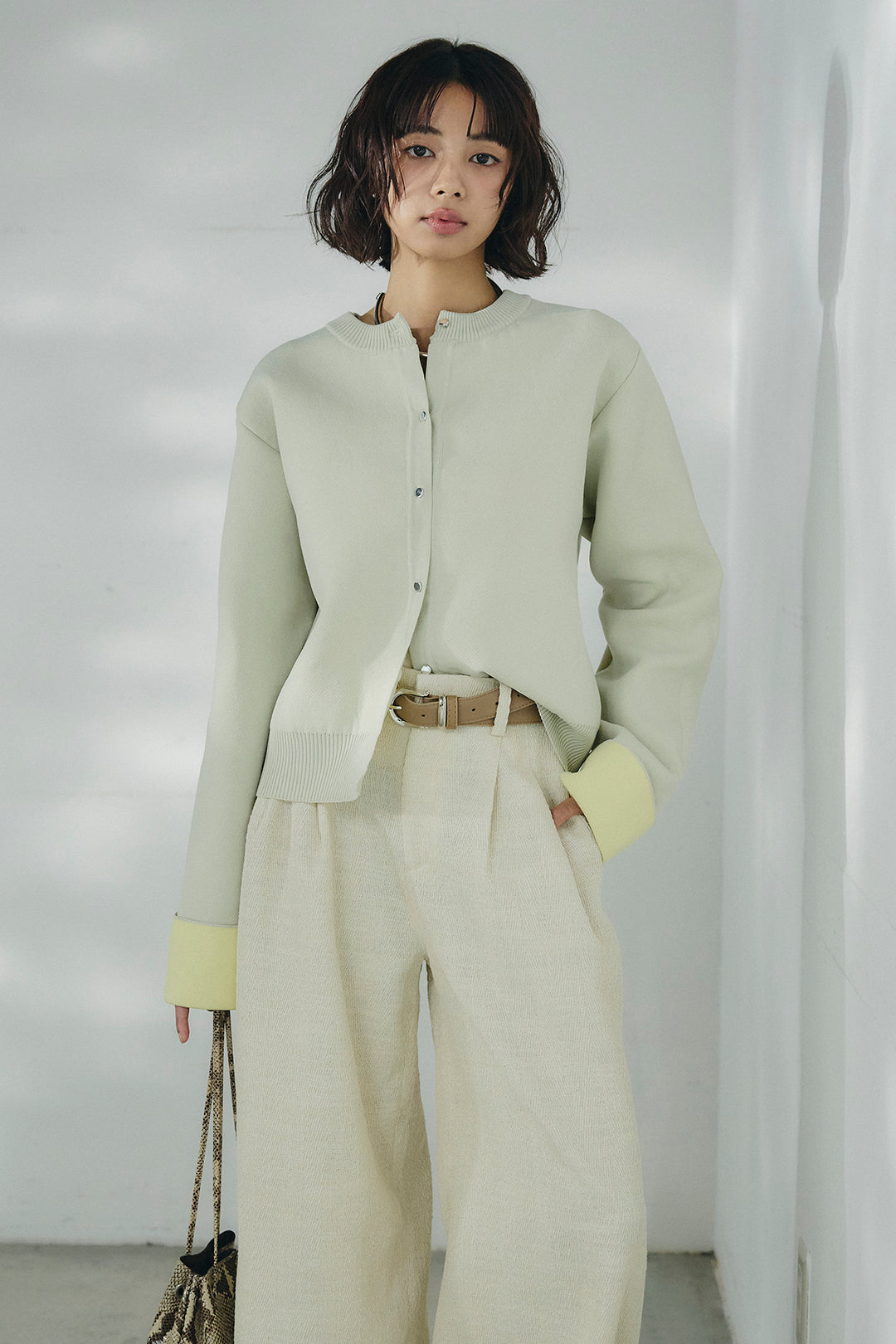 [SET]リバーシブル配色ニットカーディガン+デニムライクヘリンボーンタックパンツ(2set)