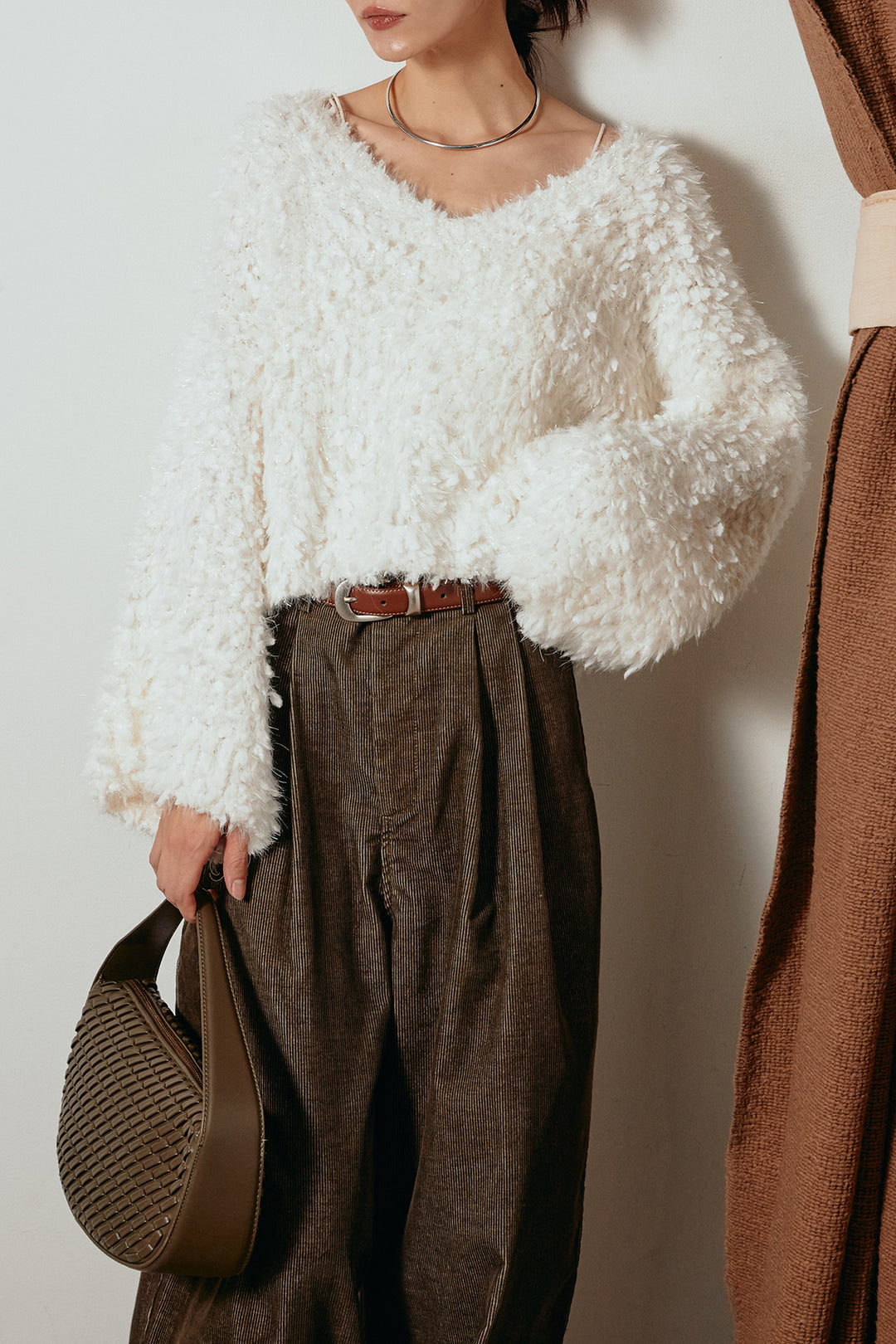 [SET]深Vネックチョウチョヤーンニットトップス+フロントタック入りコーデュロイパンツ(2set)