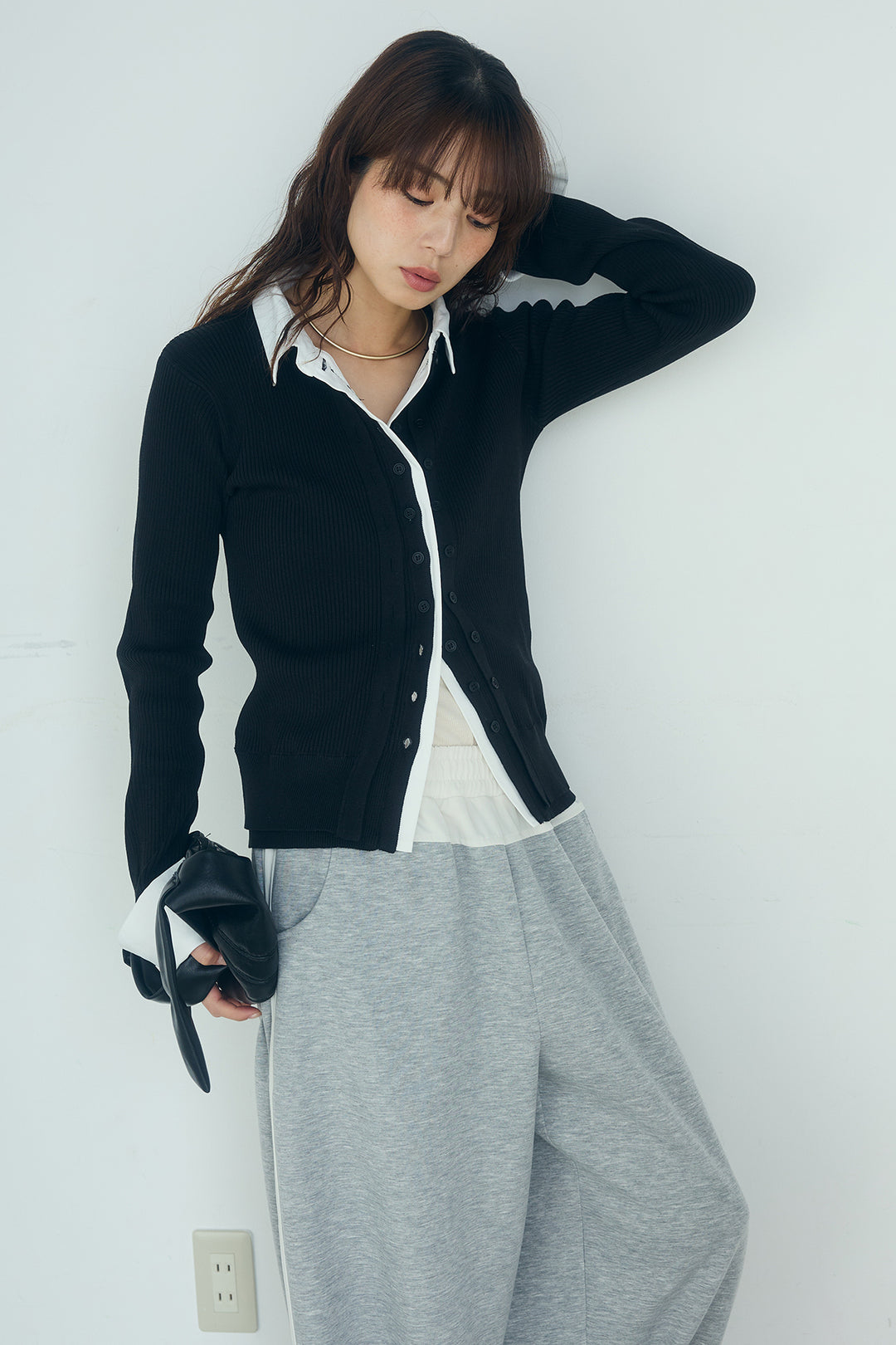[SET]シャツドッキングボタンニットカーディガン+異素材切り替えスウェットパンツ(2set)
