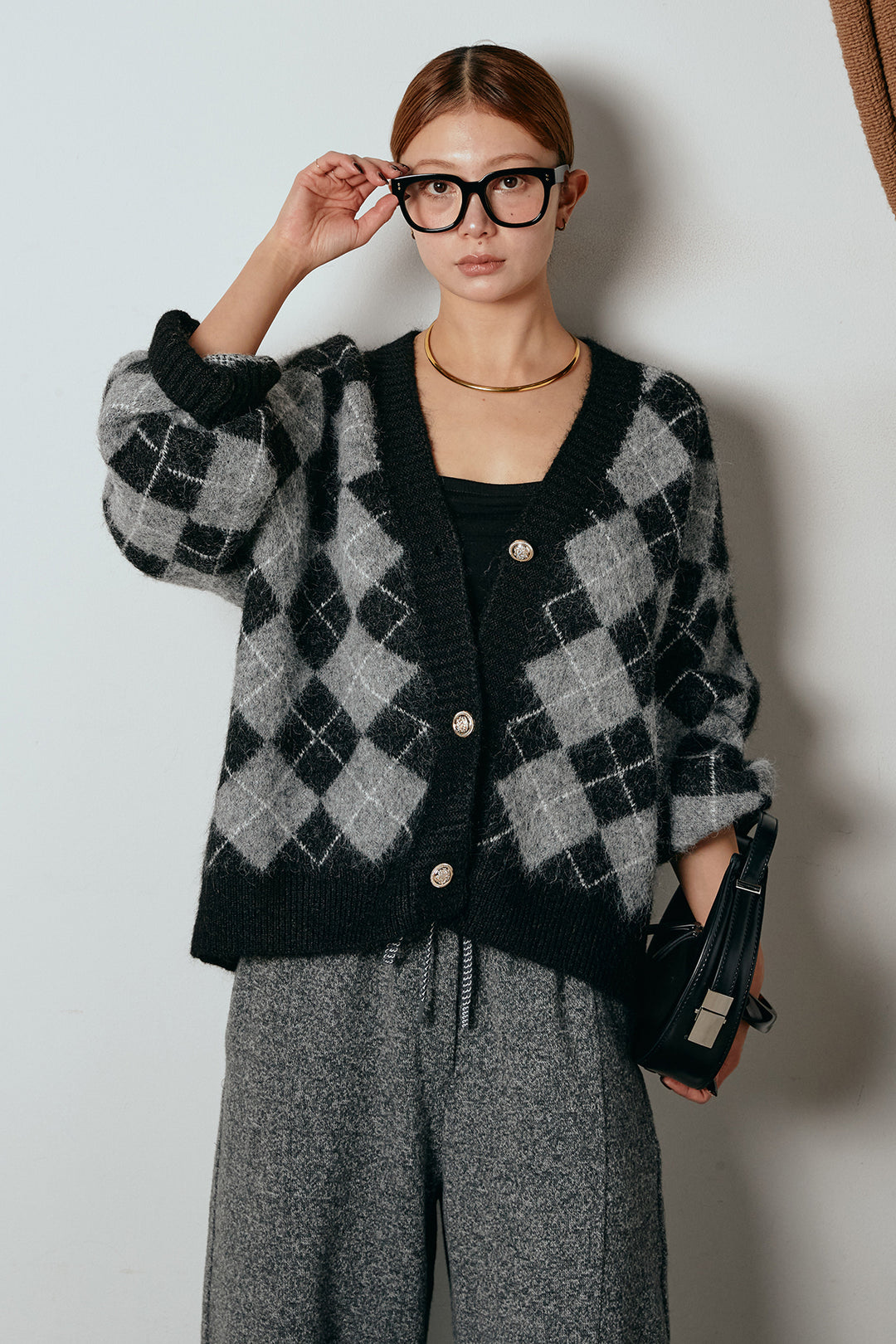 [SET]オーバーサイズ総柄Vネックニットカーディガン+杢ニットフレアパンツ(2set)