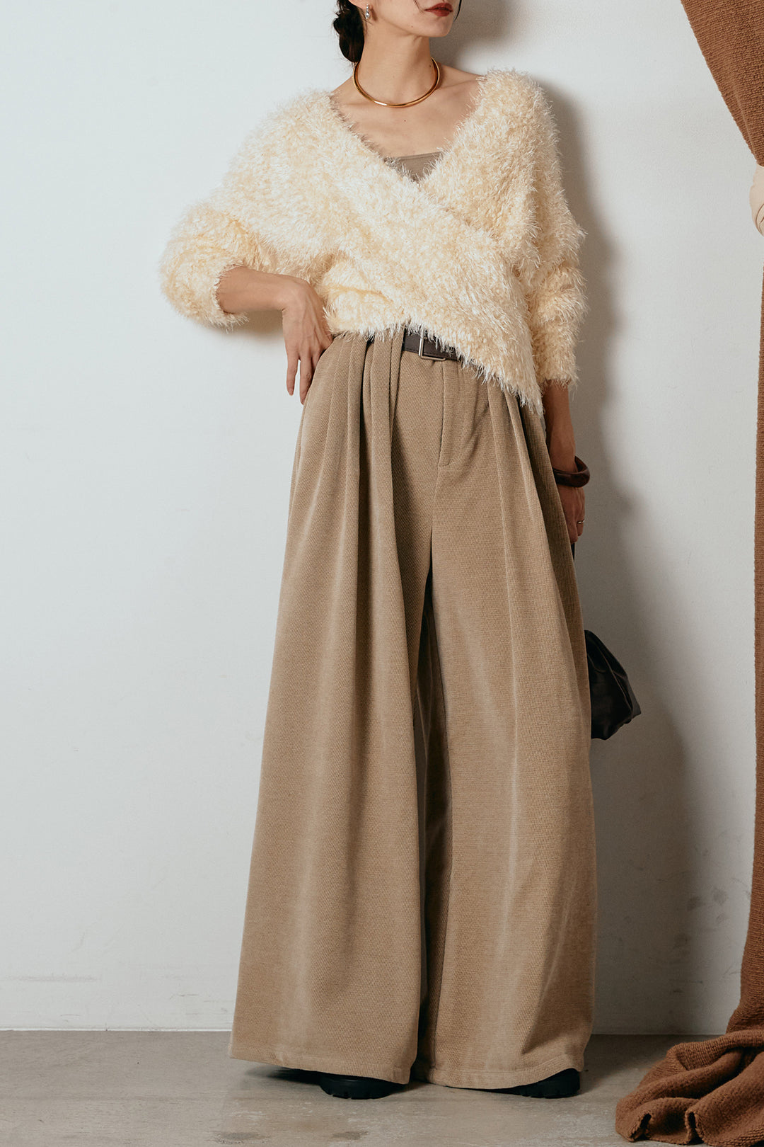 [SET]シャギークロスニットトップス+ベルトループコーデュロイワイドパンツ(2set)