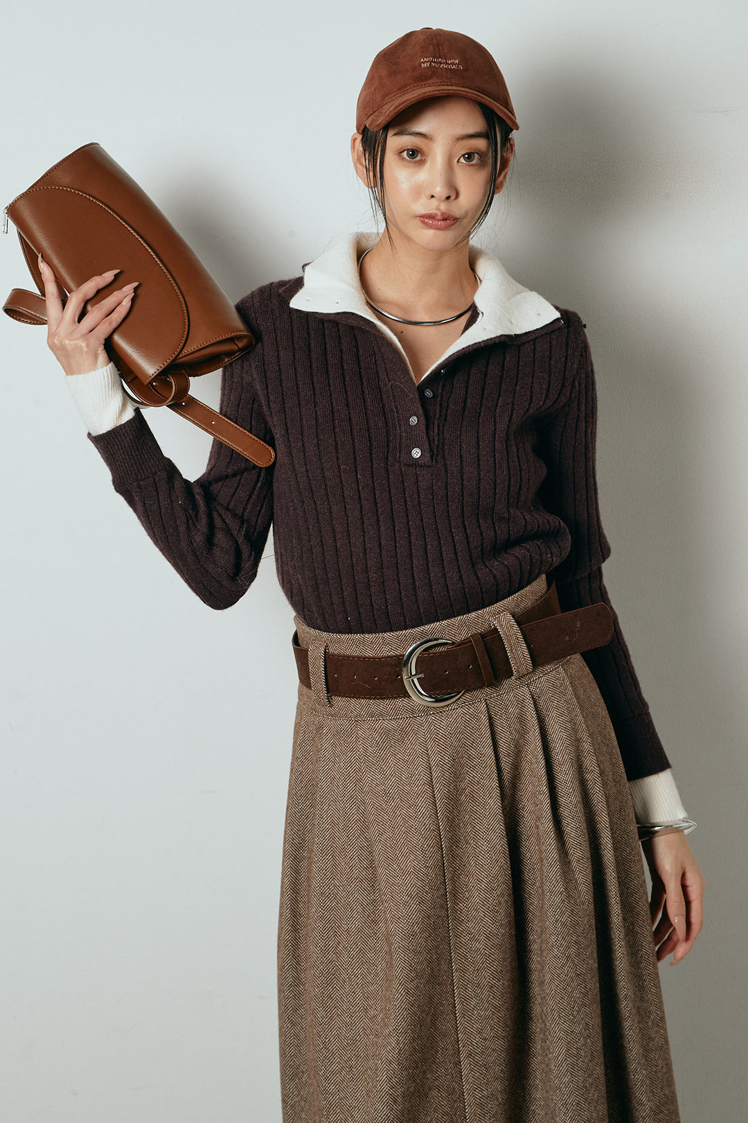 [SET]レイヤード風リブニットトップス+太ベルト付きヘリンボーンプリーツスカート(2set)