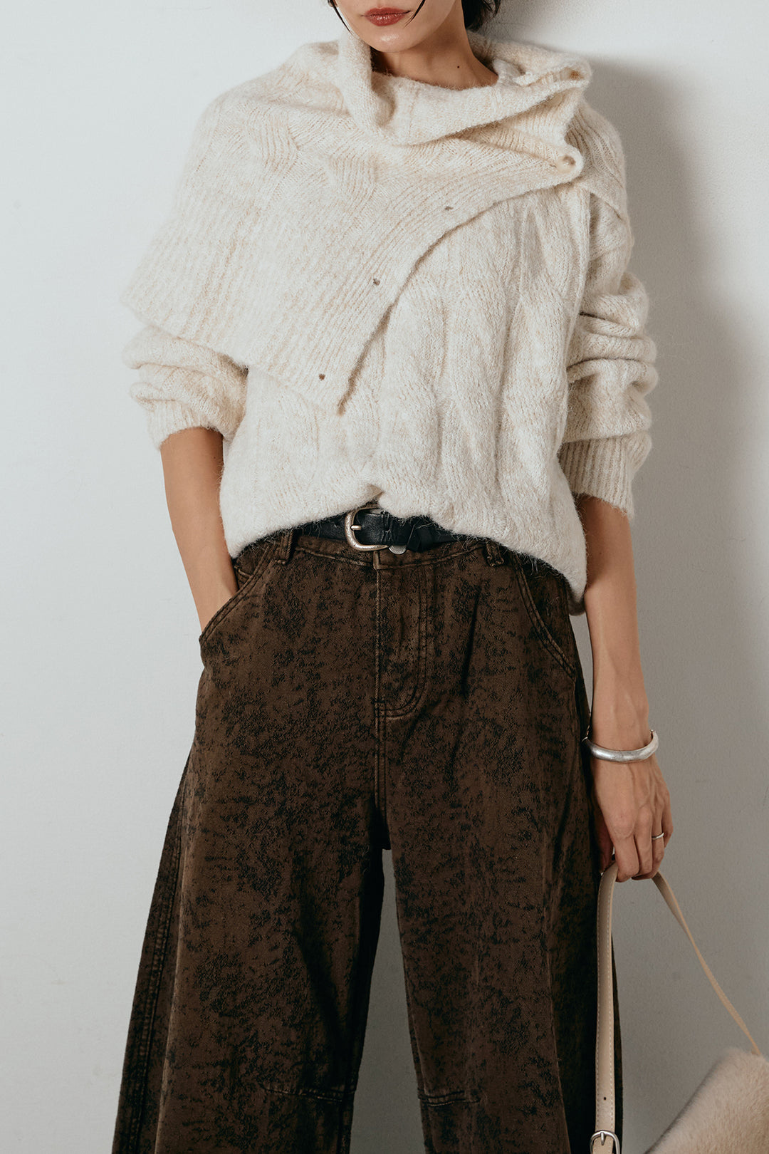 [SET]ケープデザインケーブルニットトップス+ベルト付きニュアンス柄カーブワイドパンツ(2set)