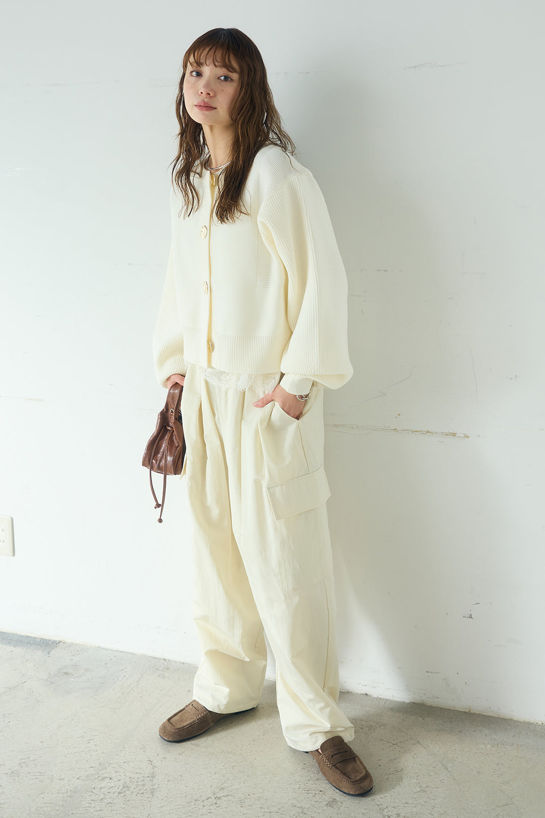 [SET]スポンディッシュBIGボタンクルーネックカーディガン+ブロード切り替えぺプラムタンク(2set)