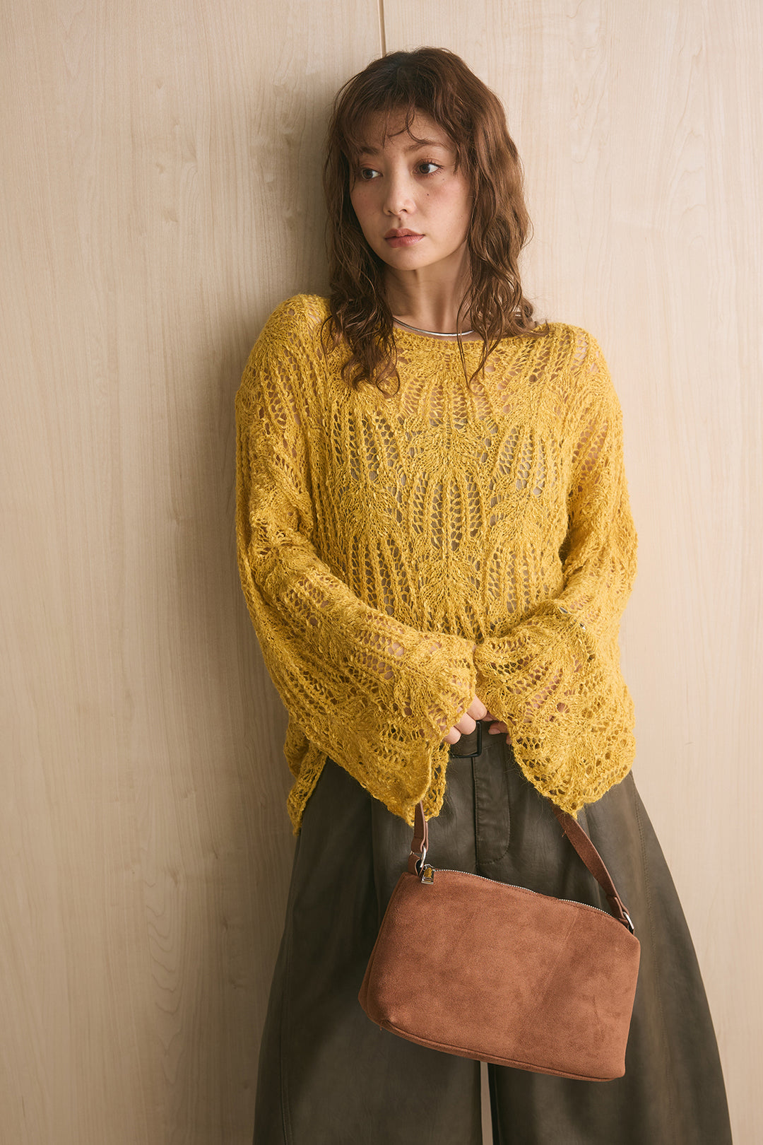[SET]透かしレース編みボートネックニットプルオーバー+ベルト付きレザーライクタックハーフパンツ(2set)