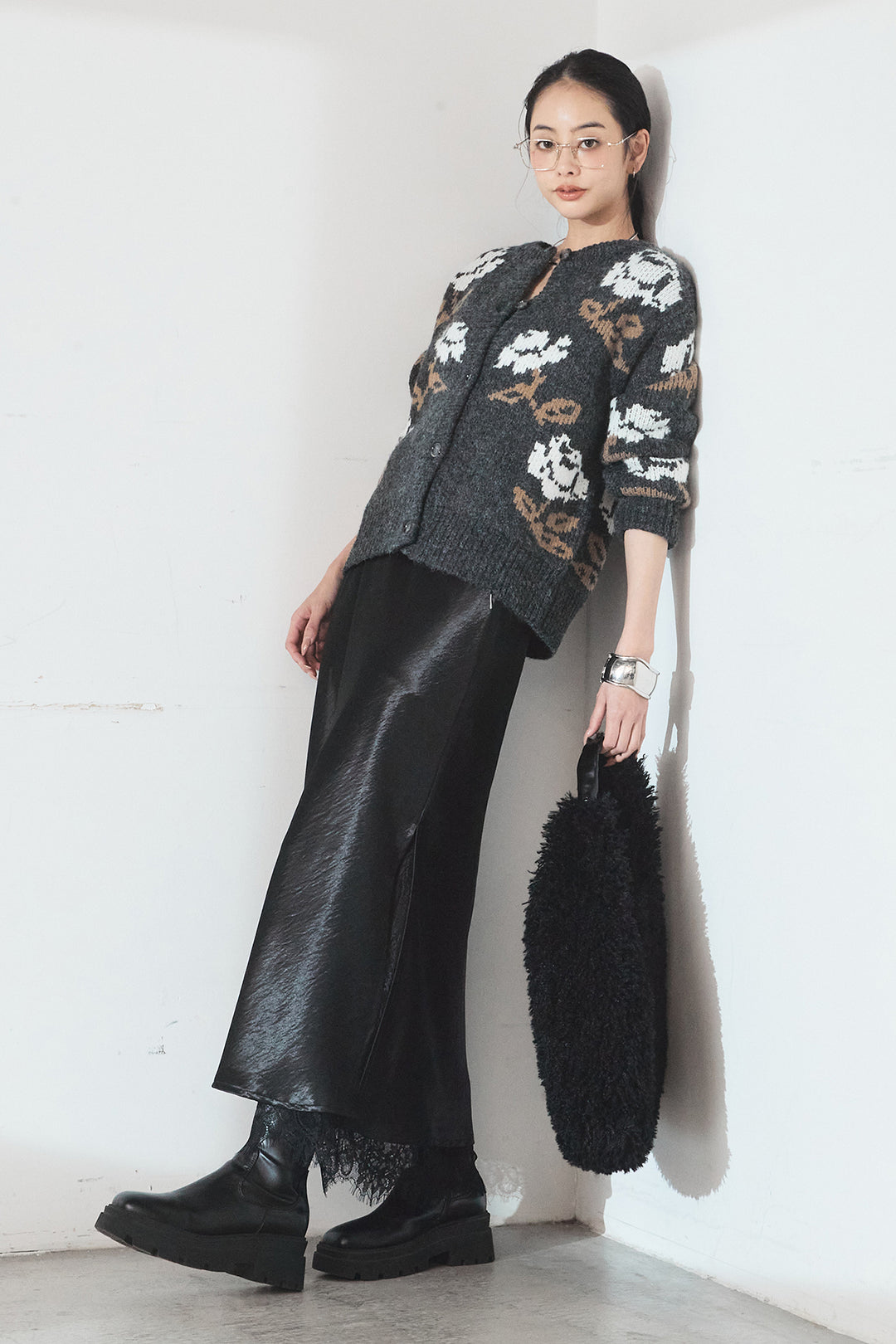 [SET]花柄ジャガードニットカーディガン+裾レースデザインサテンスカート(2set)