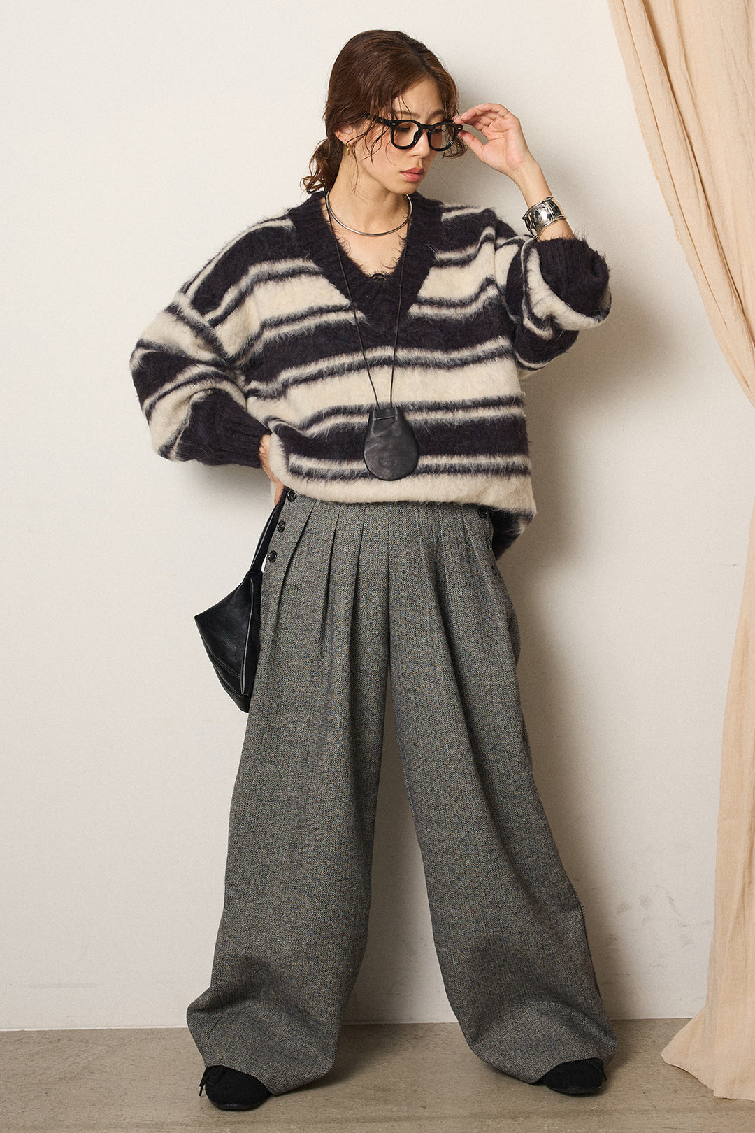 [SET]ルーズVネックボーダーニットトップス+サイドボタンツイードタックパンツ(2set)