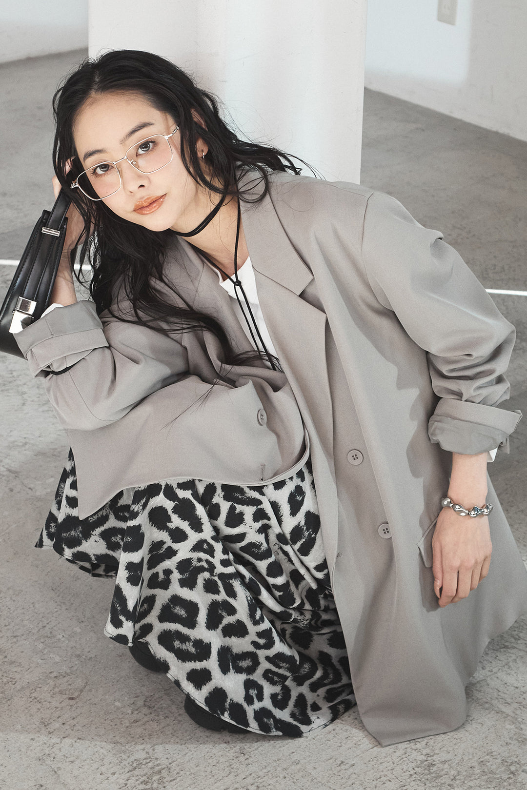 [SET]ルーズシルエットダブルテーラードジャケット+ストレッチロングTシャツ+レオパードサテンナロースカート(3set)