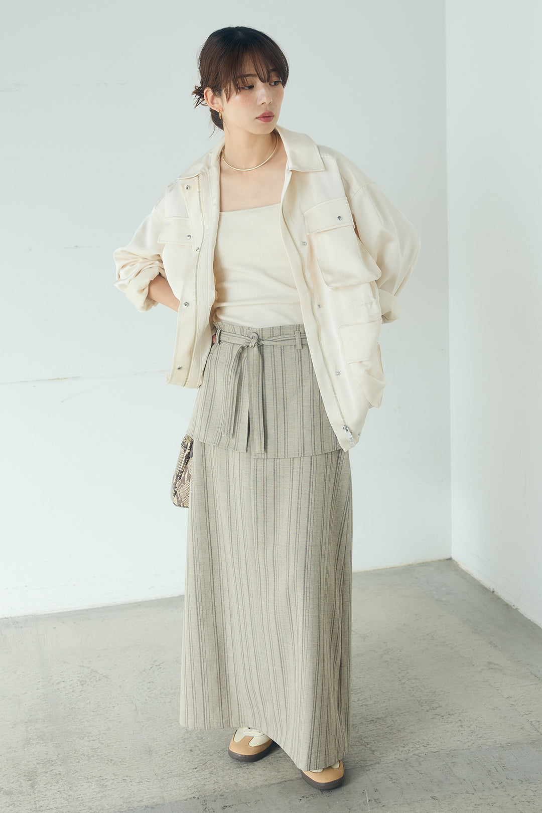 [SET]サテンライトブルゾン+ラップ巻きピンストライプワイドスカート(2set)