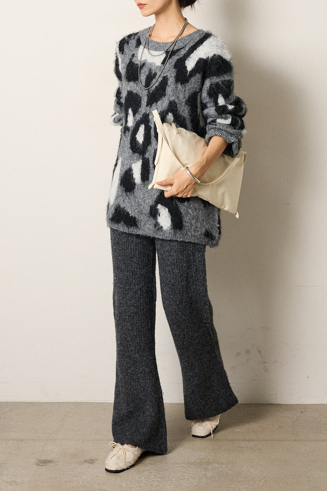 [SET]ルーズアニマルモヘアニットトップス+杢ニットリブフレアパンツ(2set)