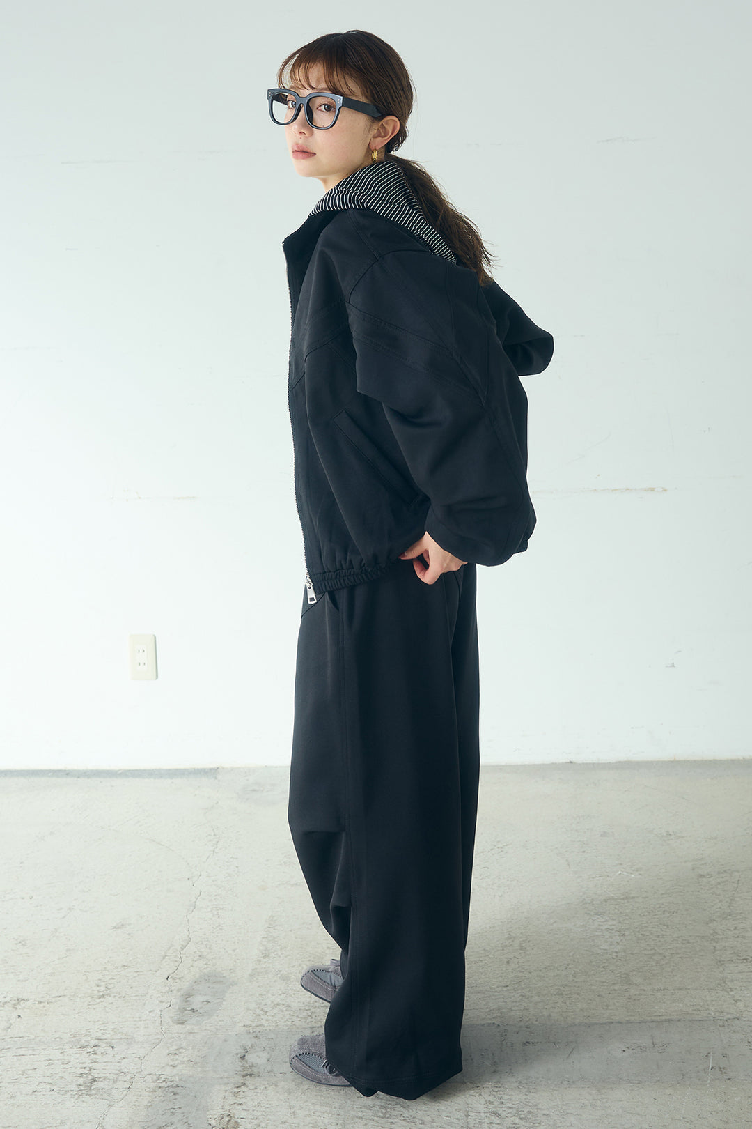 [SET]マルチ切り替えドルマンブルゾン+ランダムタックデザインワイドパンツ+ボーダーフーディーロンT(3set)