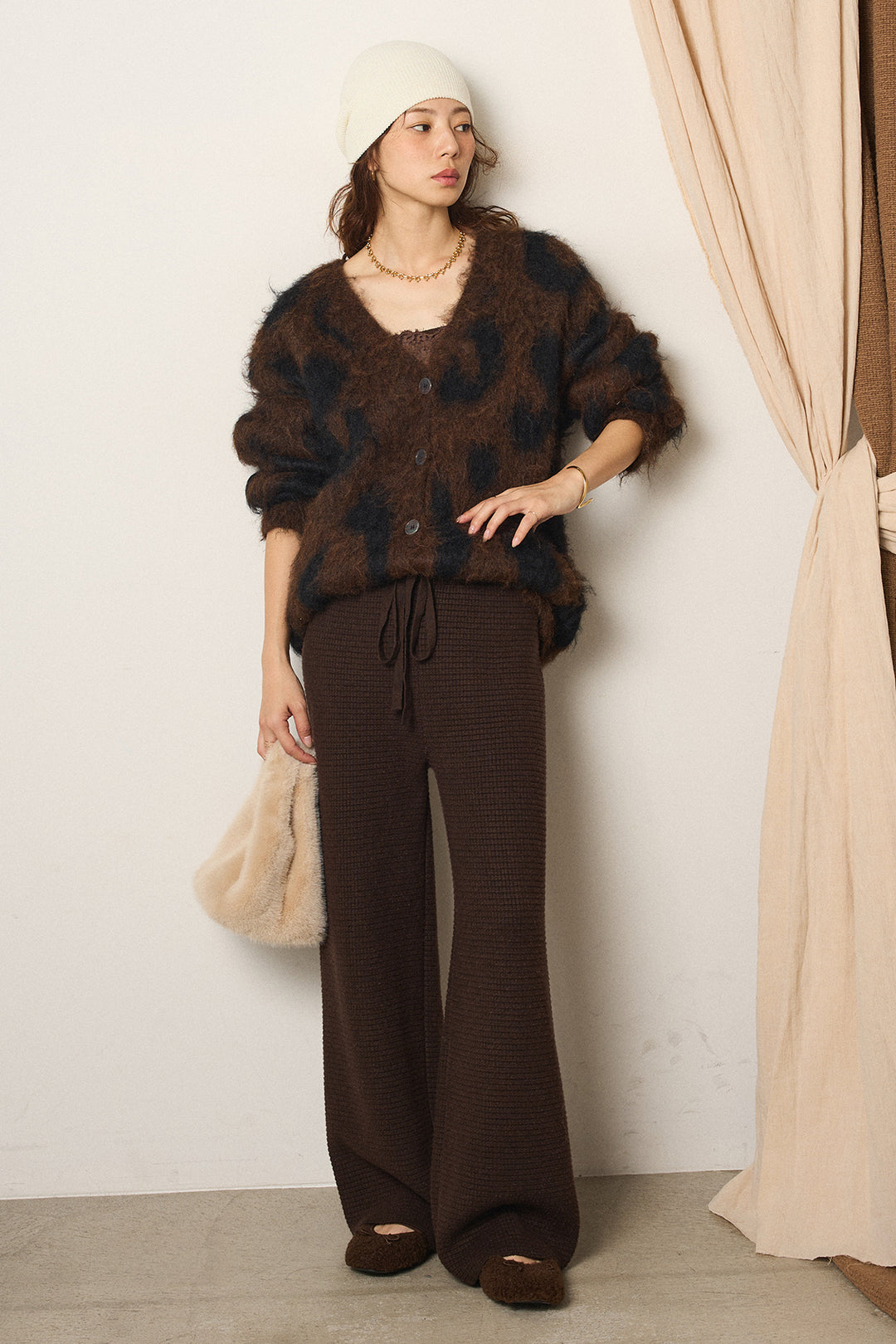 [SET]レオパードシャギータッチカーディガン+レースサテンキャミソール+ワイドリブニットイージーパンツ(3set)