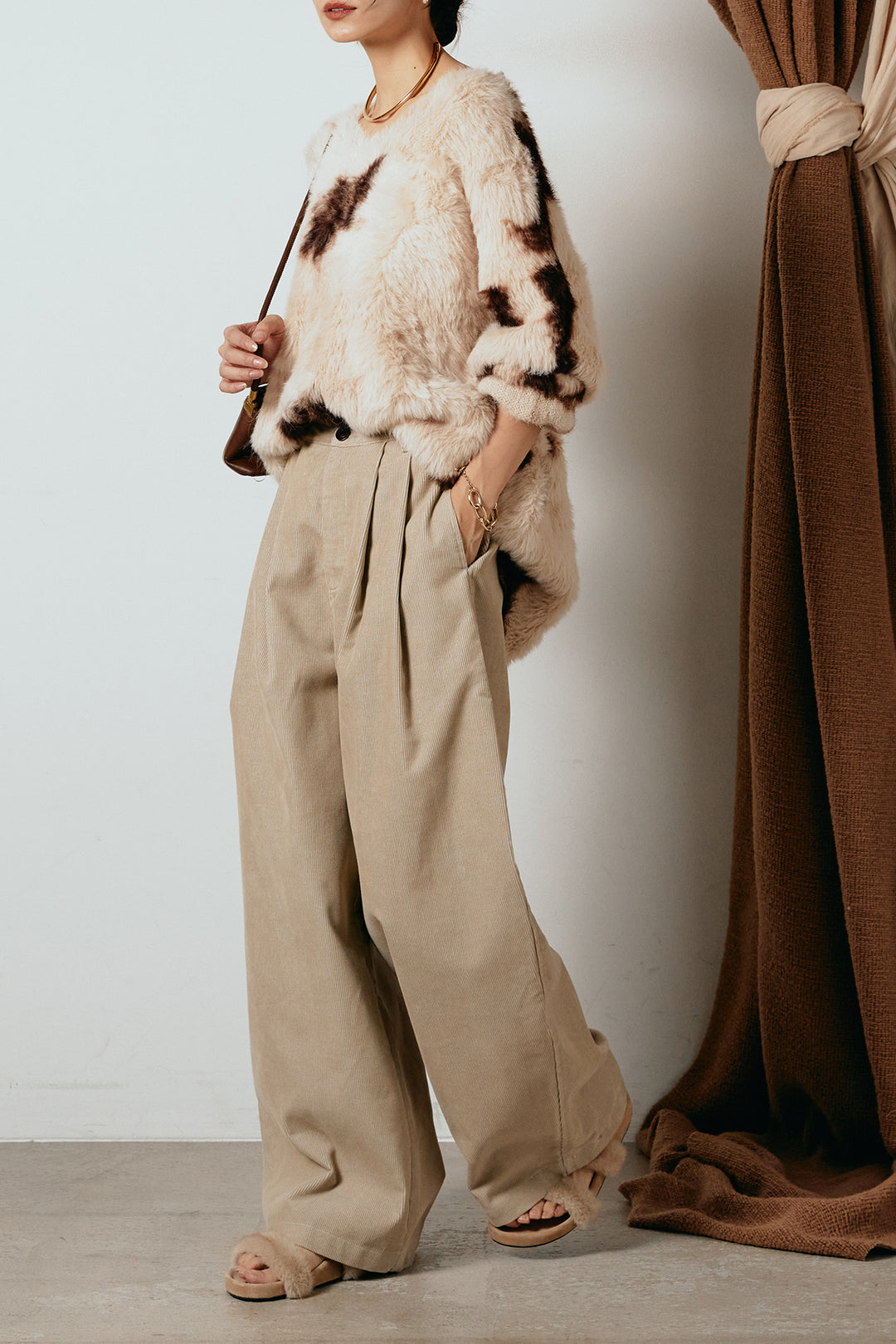 [SET]タイダイ柄シャギーニットトップス+フロントタック入りコーデュロイパンツ(2set)