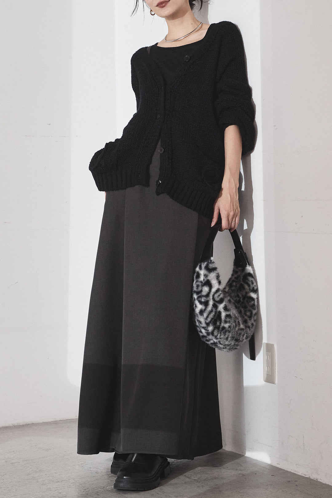 [SET]コード刺繍リラックスニットカーディガン+フレアリラックスキャミワンピース(2set)