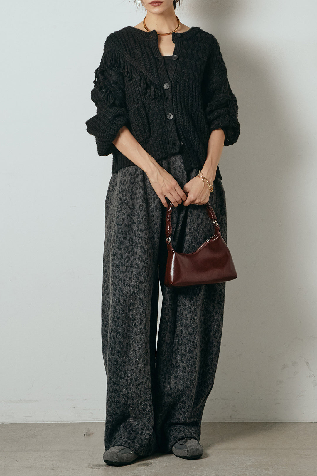 [SET]ランダムフリンジニットカーディガン+リラックスレオパード柄ワイドパンツ(2set)