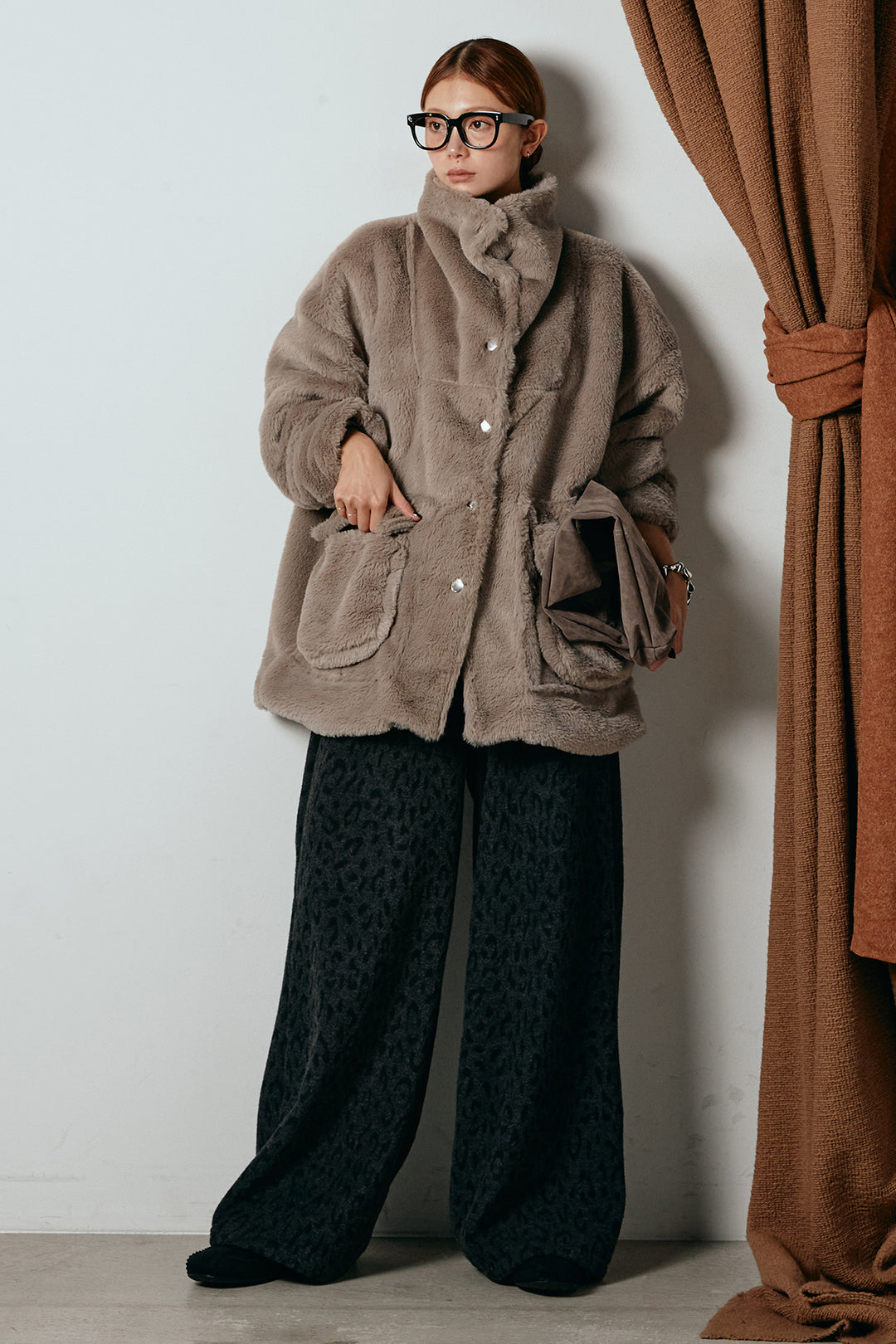 [SET]スタンドネックファーコート+レオパードジャガードニットパンツ(2set)