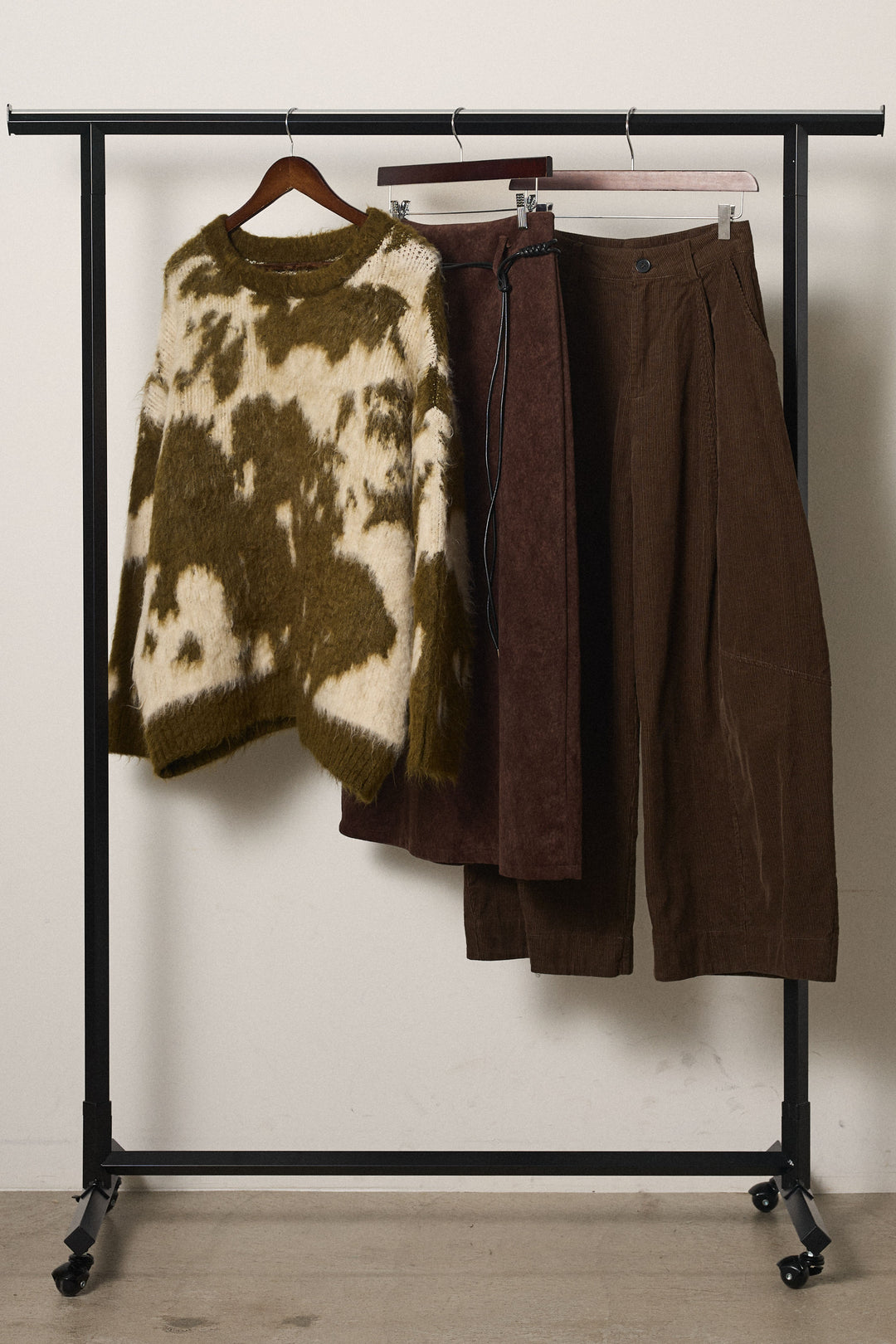 【着回しセット】[SET]モヘアタッチマーブルニット+タック入りコーデュロイワイドパンツ+ロープベルト付きスウェード調スカート(3set)
