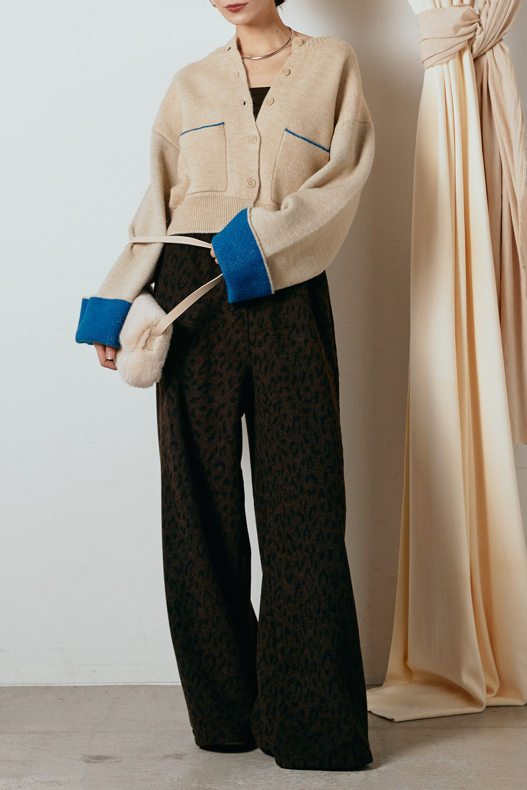 [SET]アルパカタッチダブルフェイスカーディガン+レオパードジャガードニットパンツ(2set)