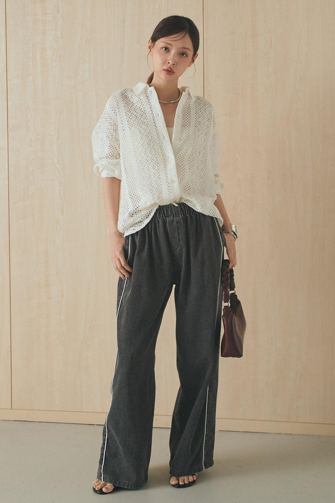 [SET]長袖襟付きレースシャツ+ドロストサイドラインデニムパンツ(2set)