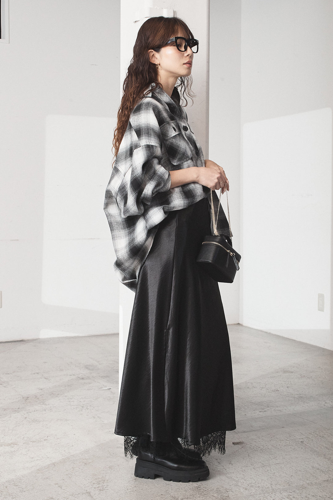 [SET]オンブレーチェックビッグシルエットCPOシャツ+裾レースデザインサテンスカート(2set)