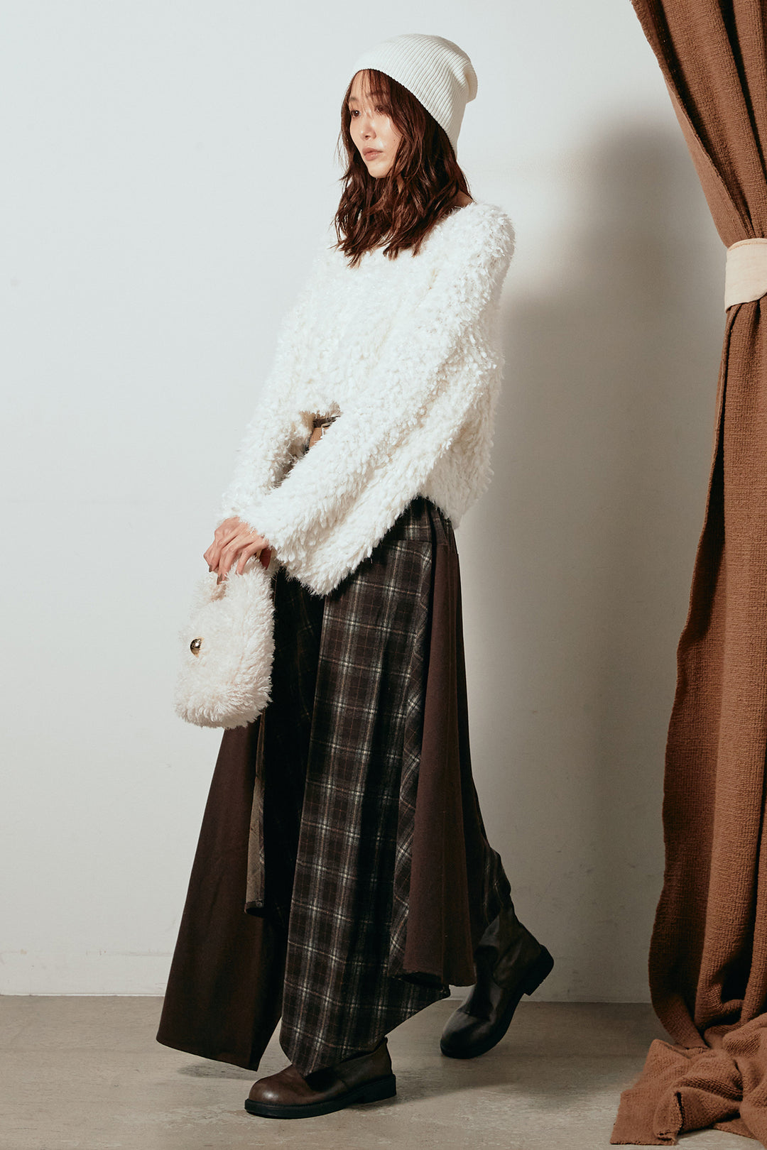 [SET]深Vネックチョウチョヤーンニットトップス+フェイクレザーベルト付き切り替えタータンチェックスカート(2set)