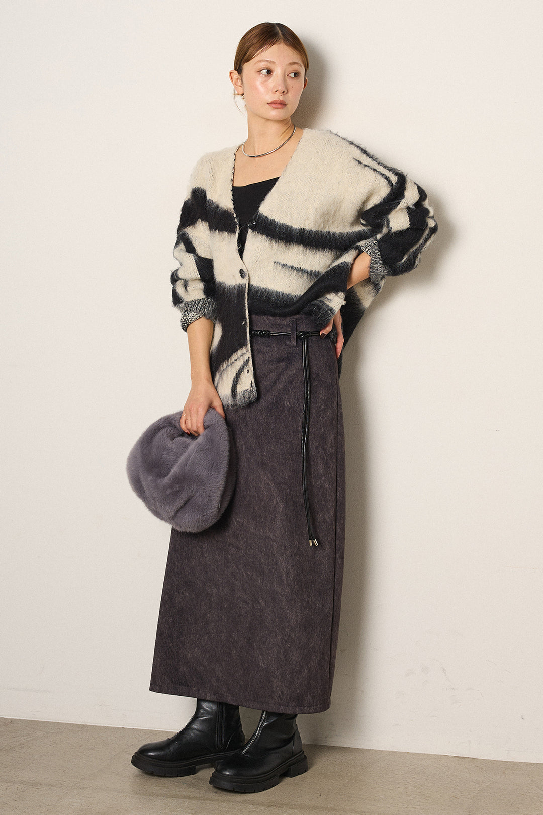 [SET]アクセントブラッシュドカーディガン+ロープベルト付きスウェード調スカート(2set)