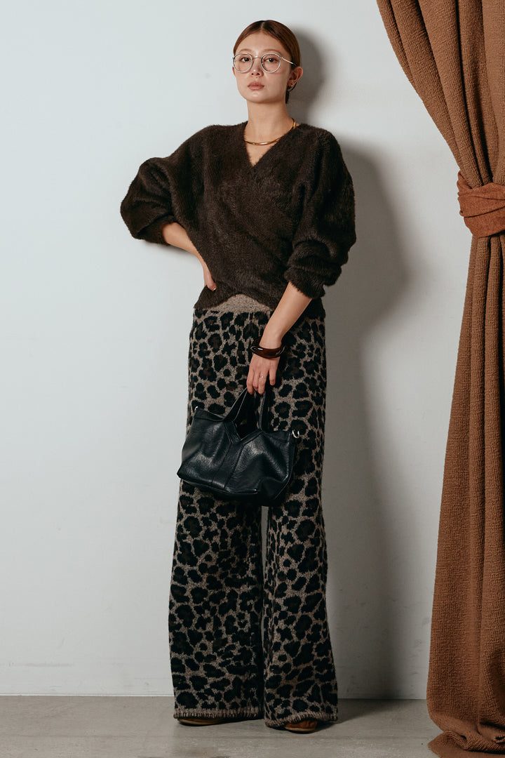 [SET]シャギーカシュクールニットトップス+リラックスレオパード柄ニットパンツ(2set)