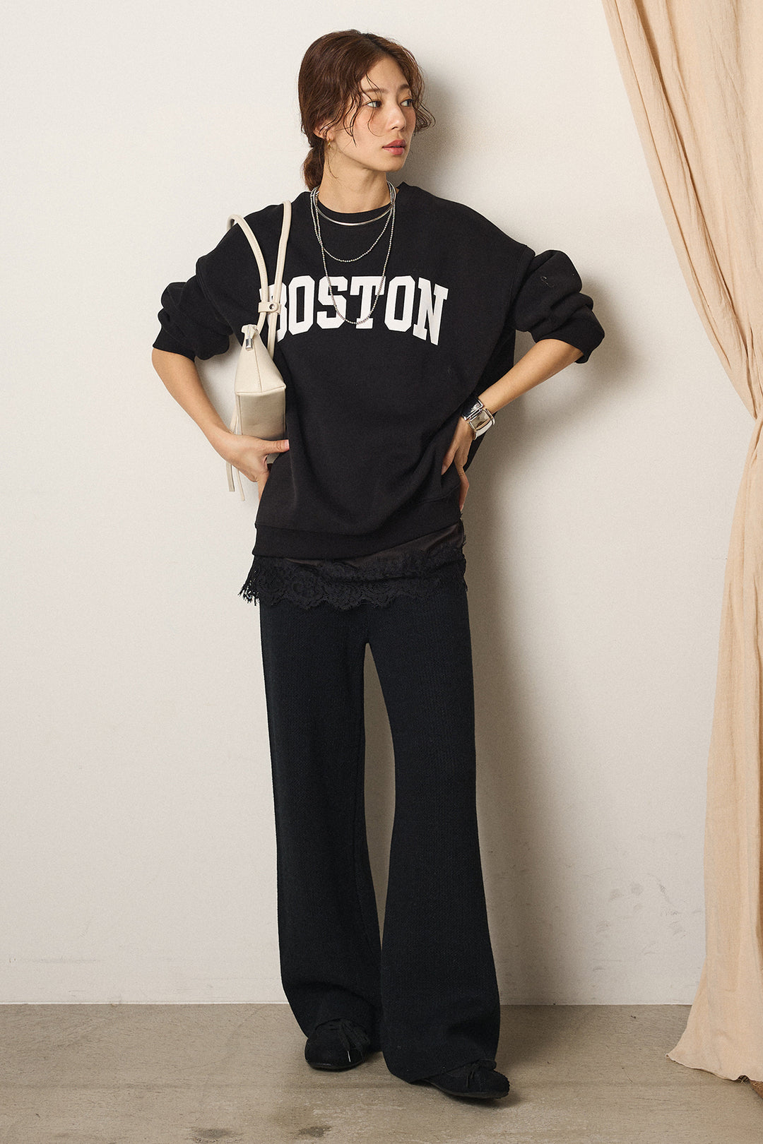 [SET]ロゴデザインルーズスウェット+レースサテンキャミソール+ワイドリブニットイージーパンツ(3set)